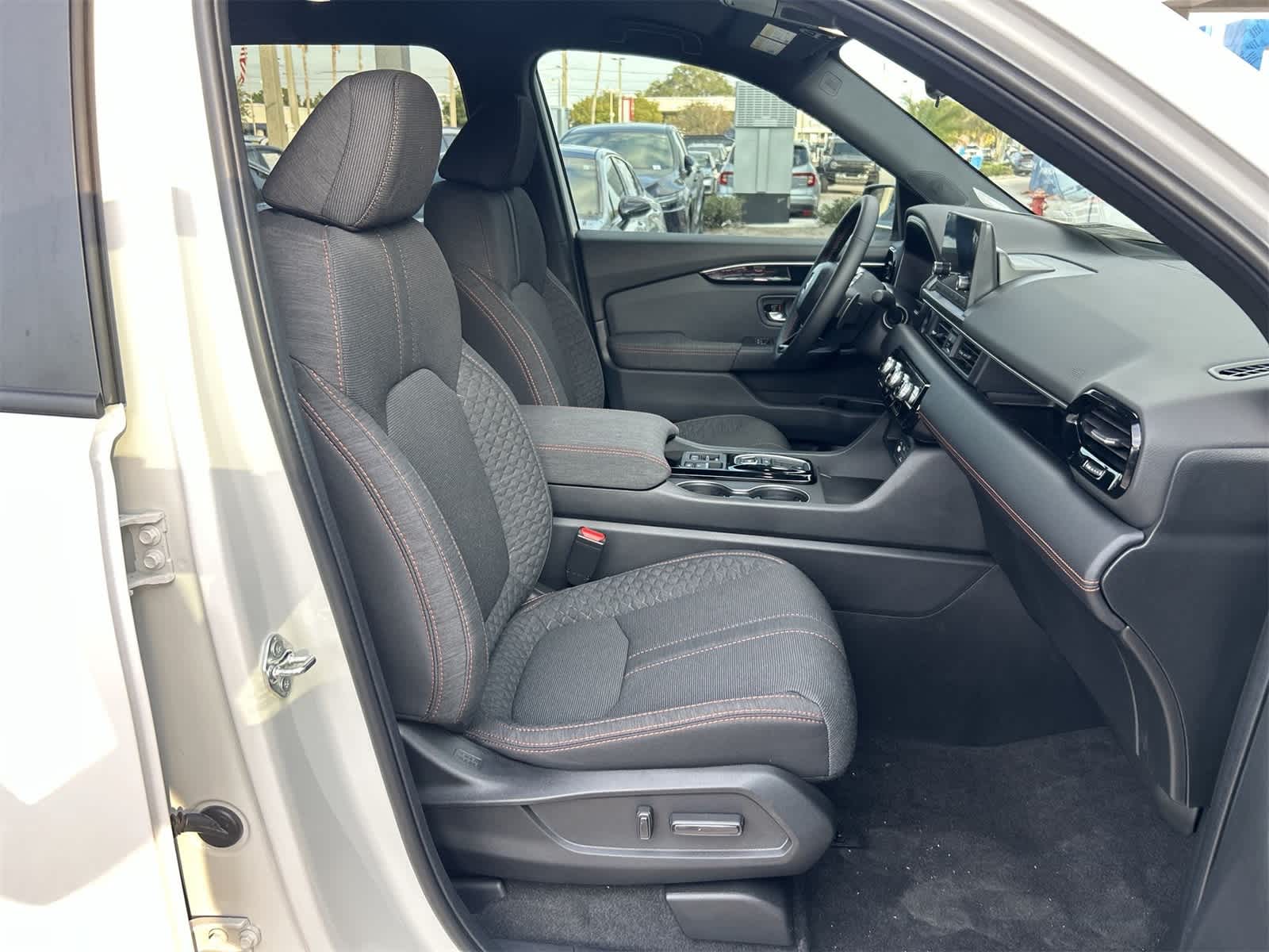 Thumbnail: 2025 Honda Pilot - 14