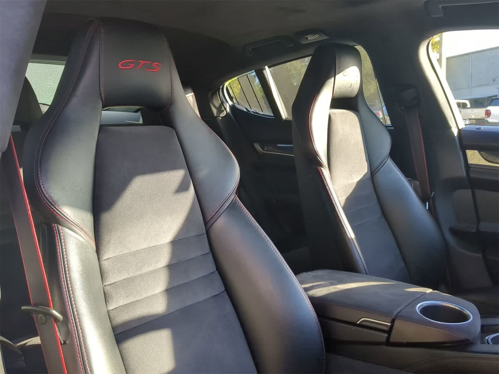 Thumbnail: 2016 Porsche Panamera - 7