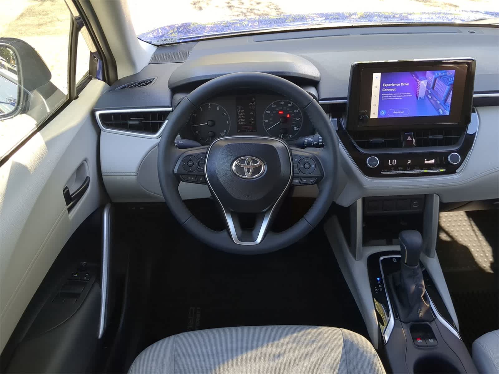 Thumbnail: 2025 Toyota Corolla Cross - 15