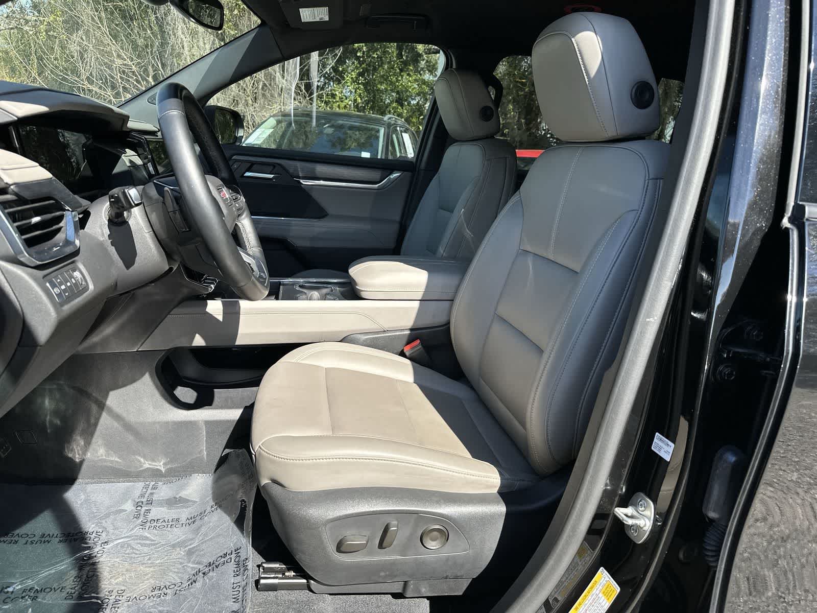 Thumbnail: 2024 GMC Acadia - 10