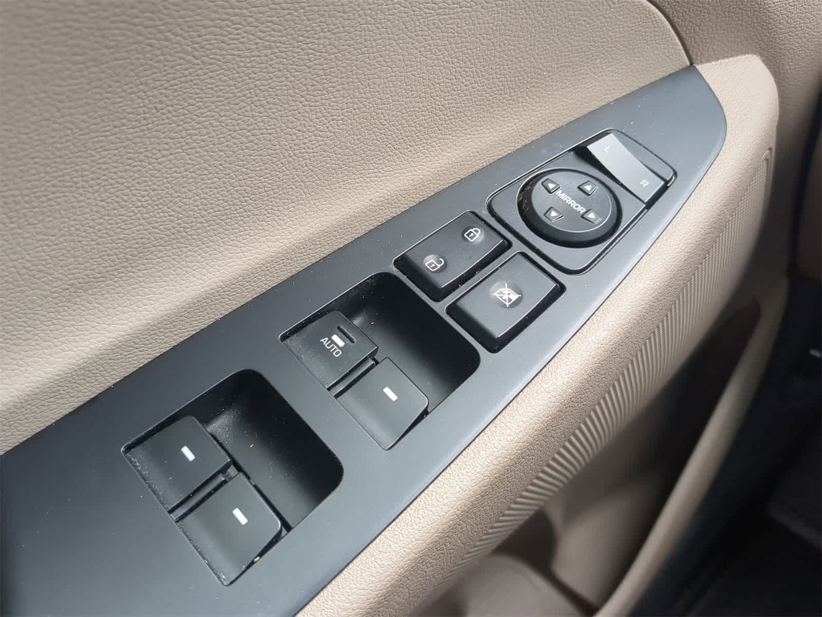 Thumbnail: 2019 Hyundai Tucson - 21