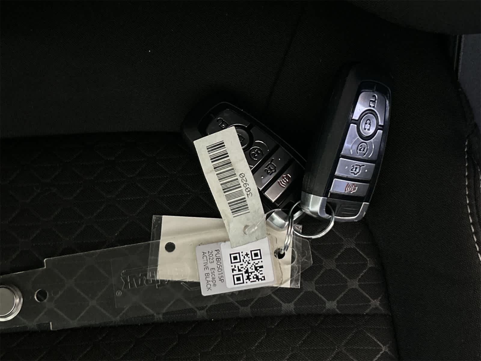 Thumbnail: 2023 Ford Escape - 20