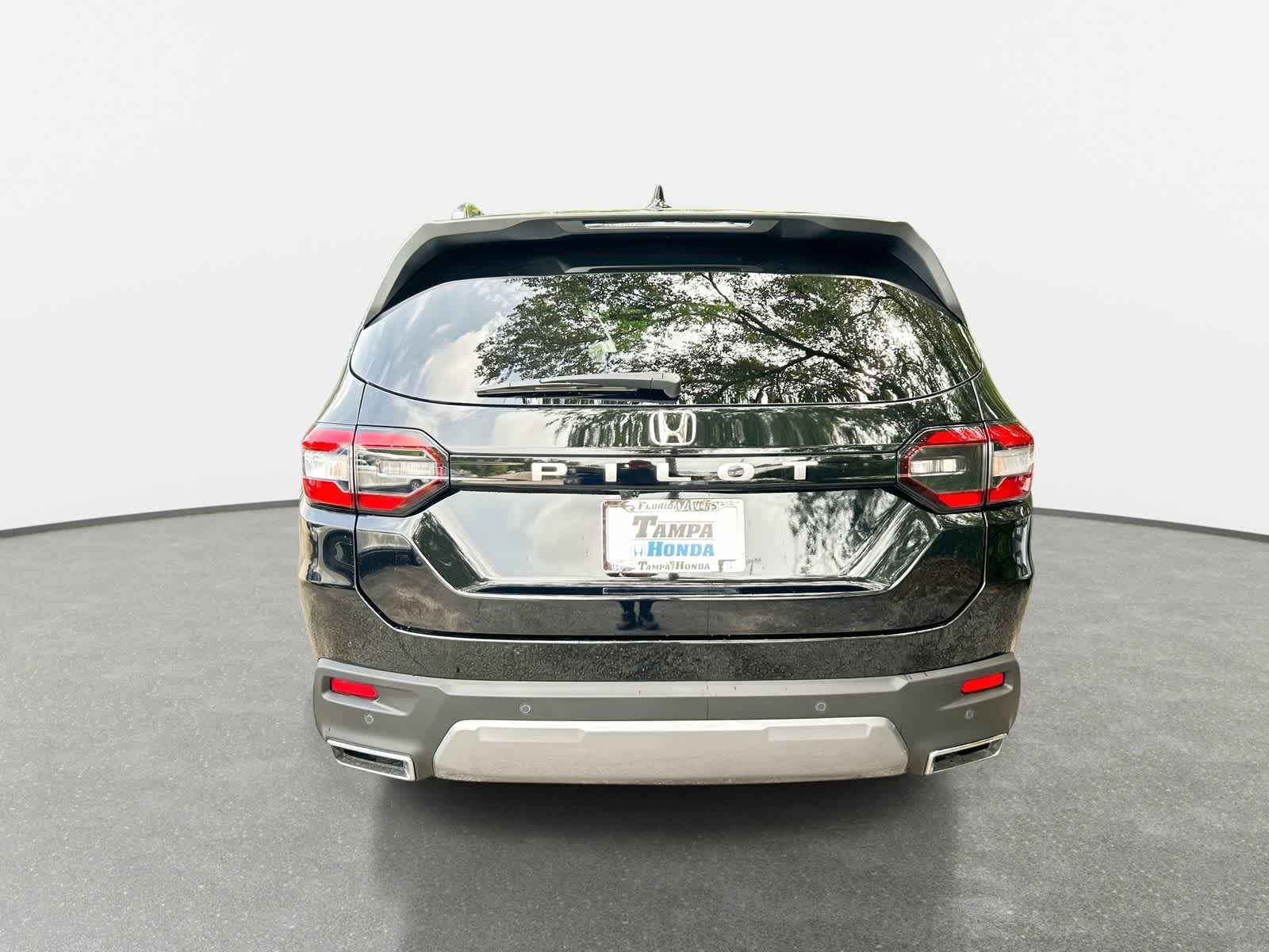 Thumbnail: 2026 Honda Pilot - 7