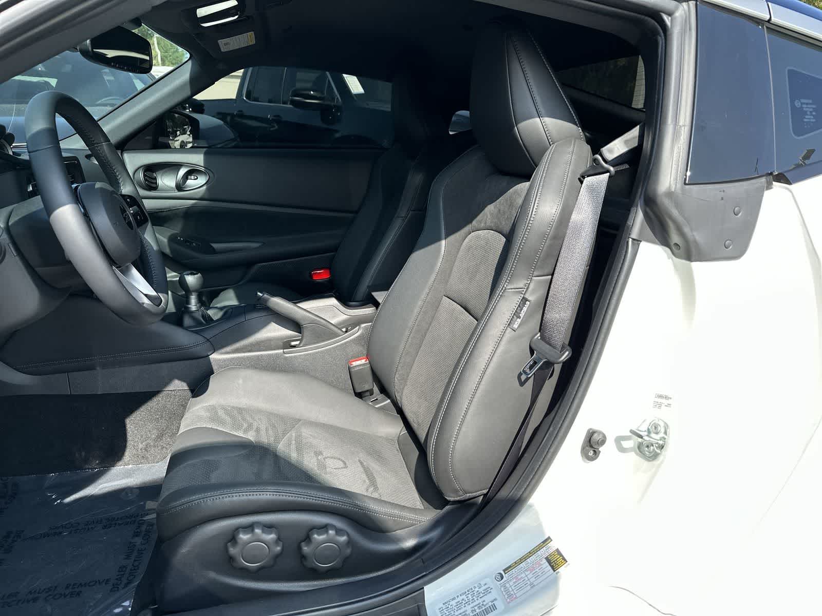 Thumbnail: 2026 Nissan Z - 13