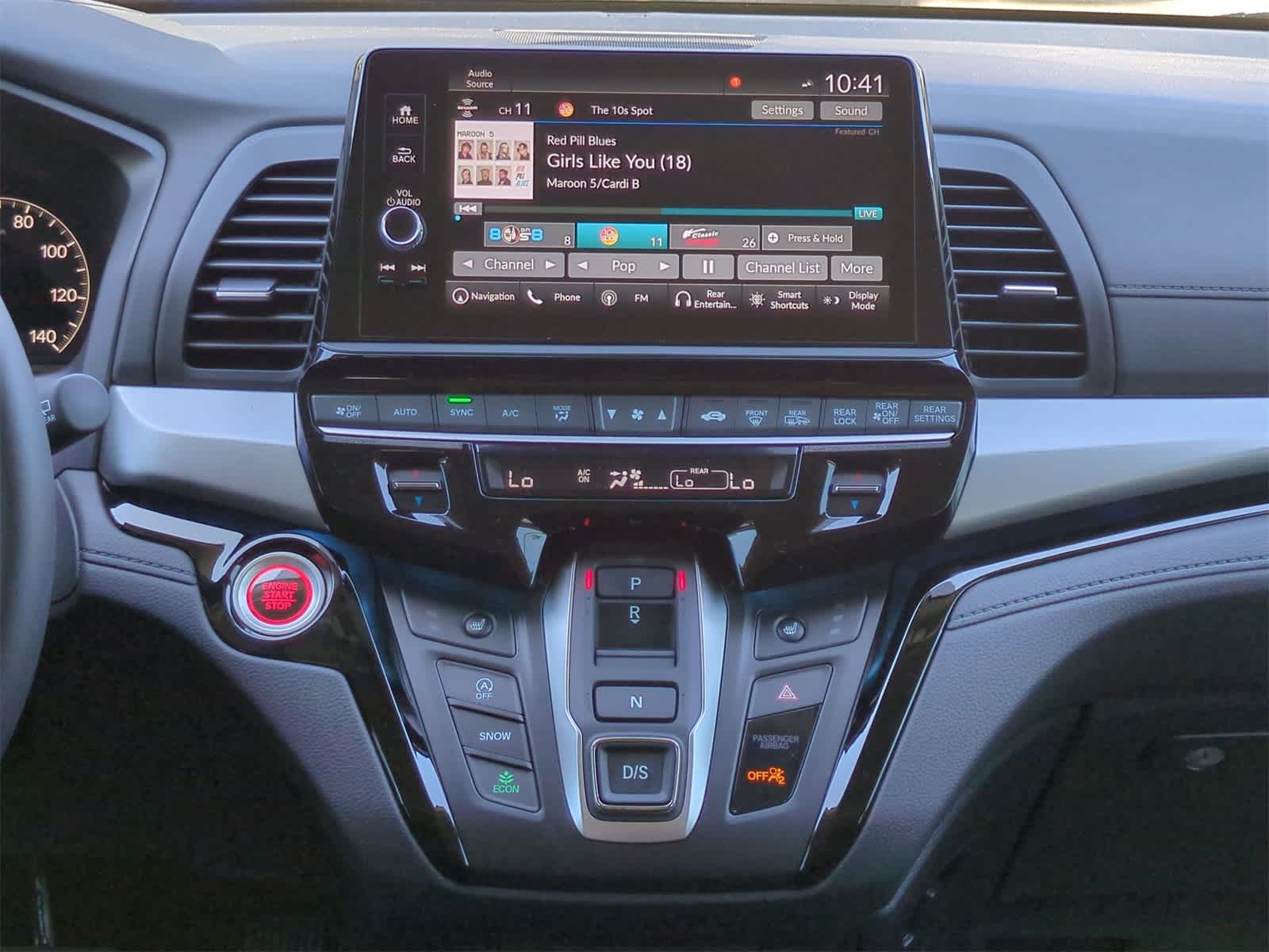 2025 Honda Odyssey Touring 18