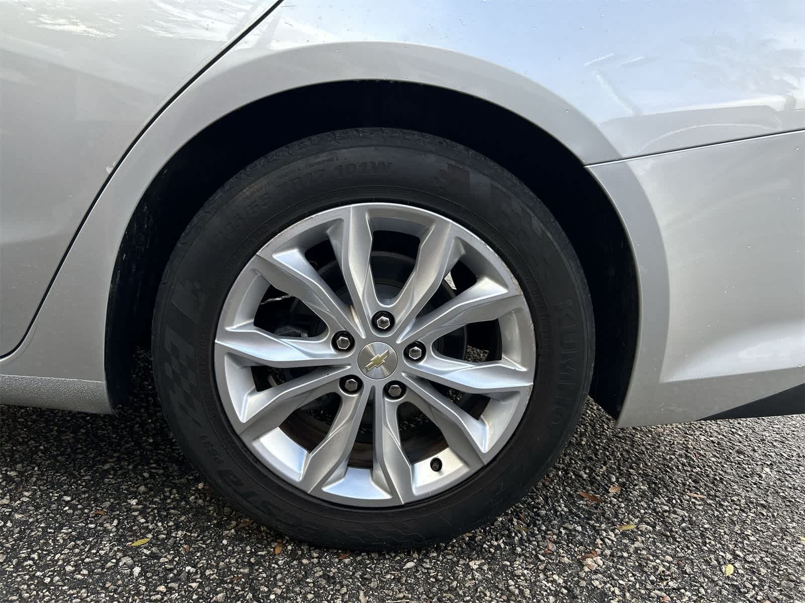 Thumbnail: 2020 Chevrolet Malibu - 8