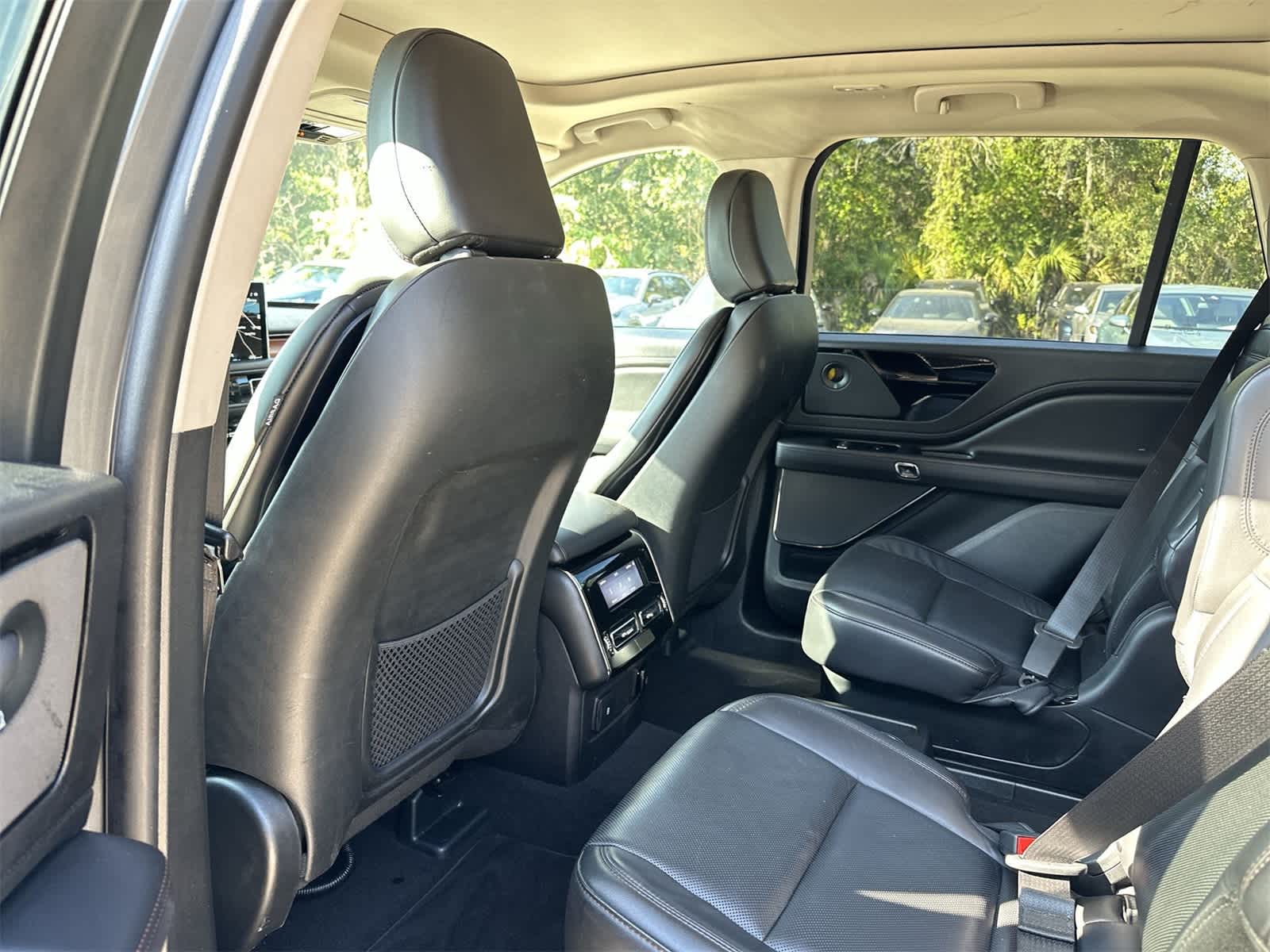 Thumbnail: 2024 Lincoln Aviator - 12