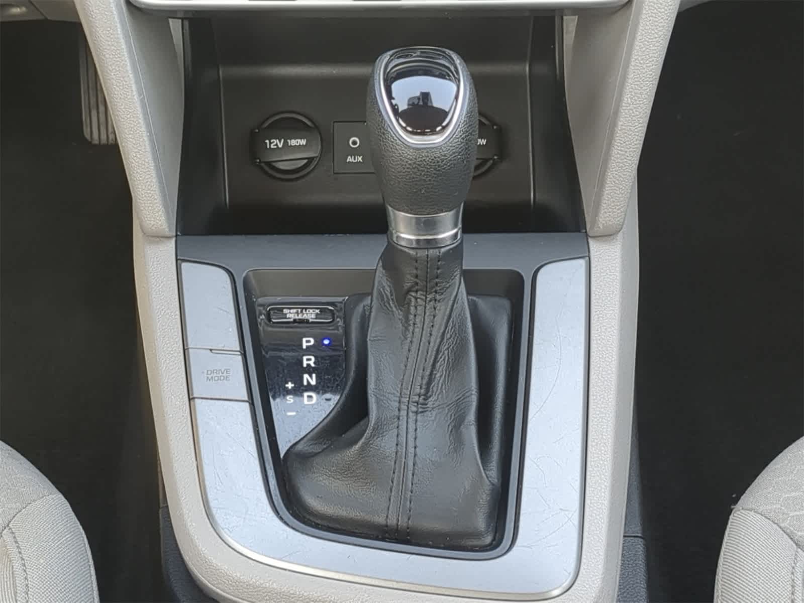 Thumbnail: 2020 Hyundai Elantra - 18