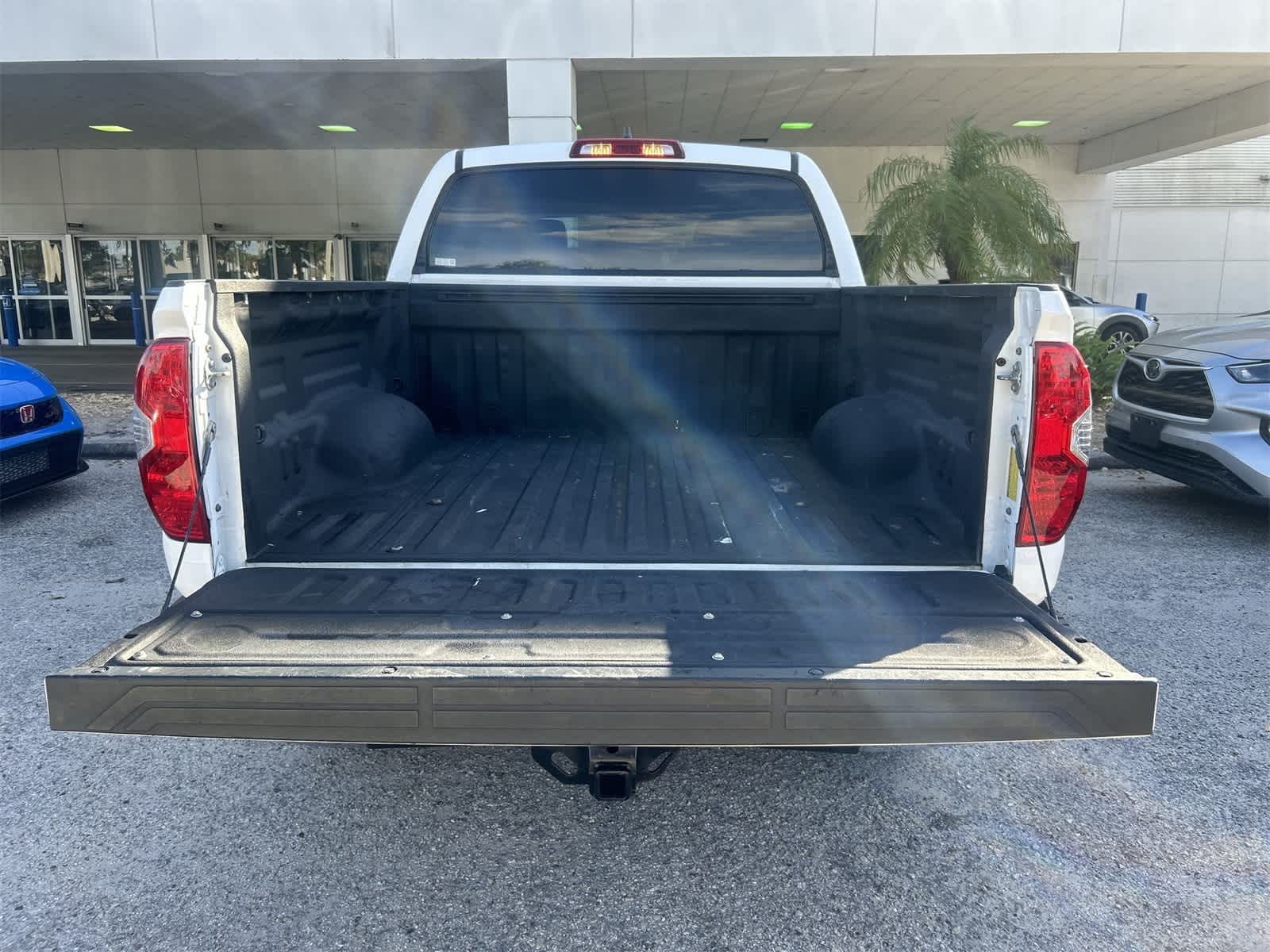 Thumbnail: 2021 Toyota Tundra - 19