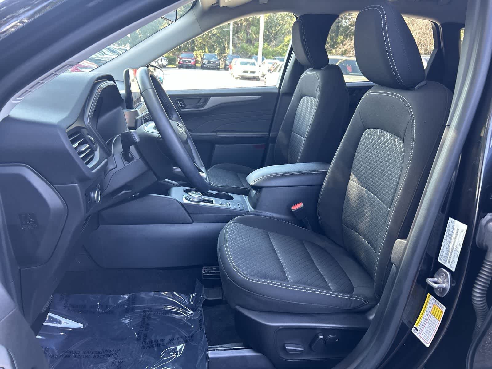 Thumbnail: 2023 Ford Escape - 11