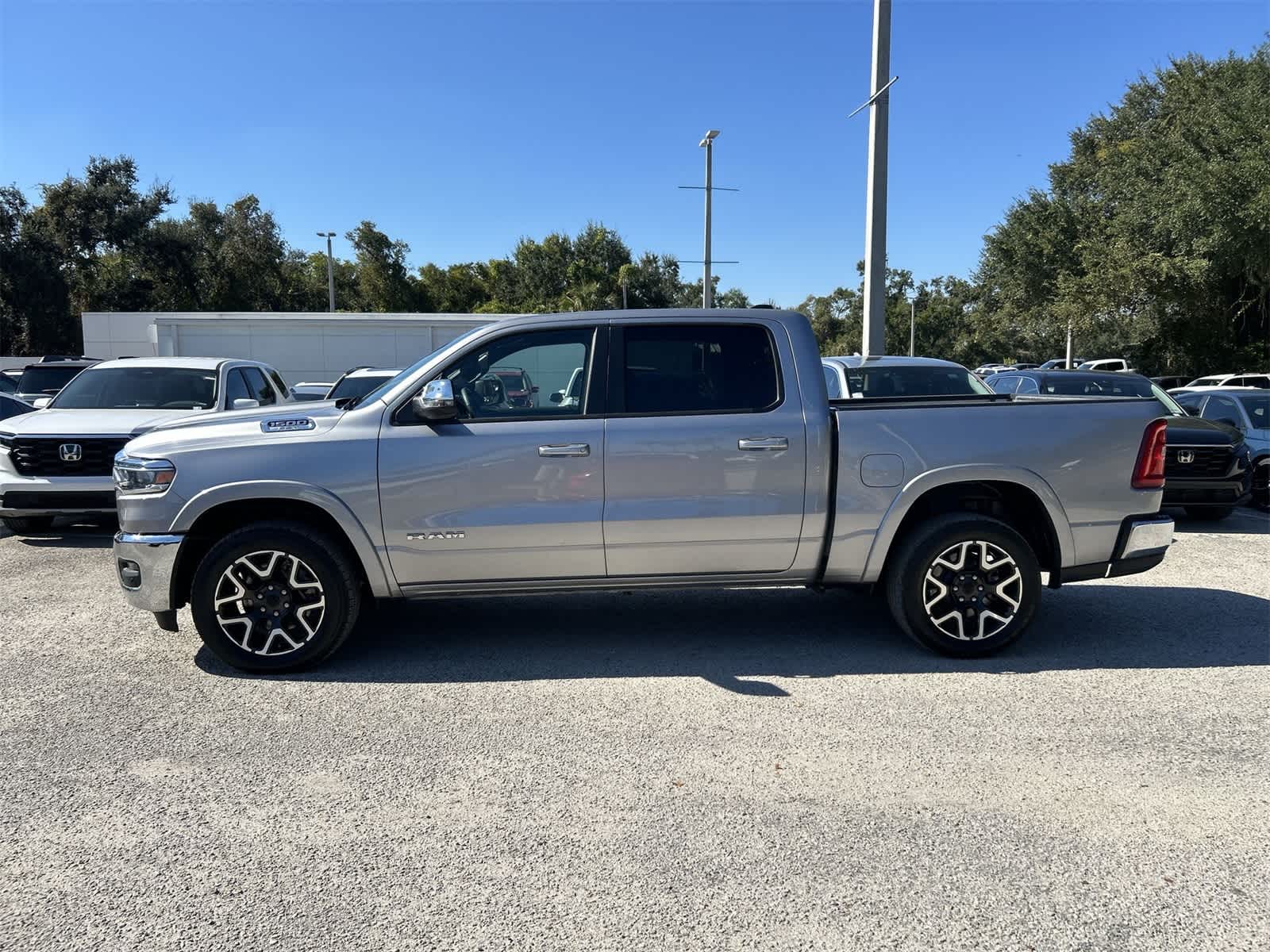 Thumbnail: 2025 RAM 1500 - 3