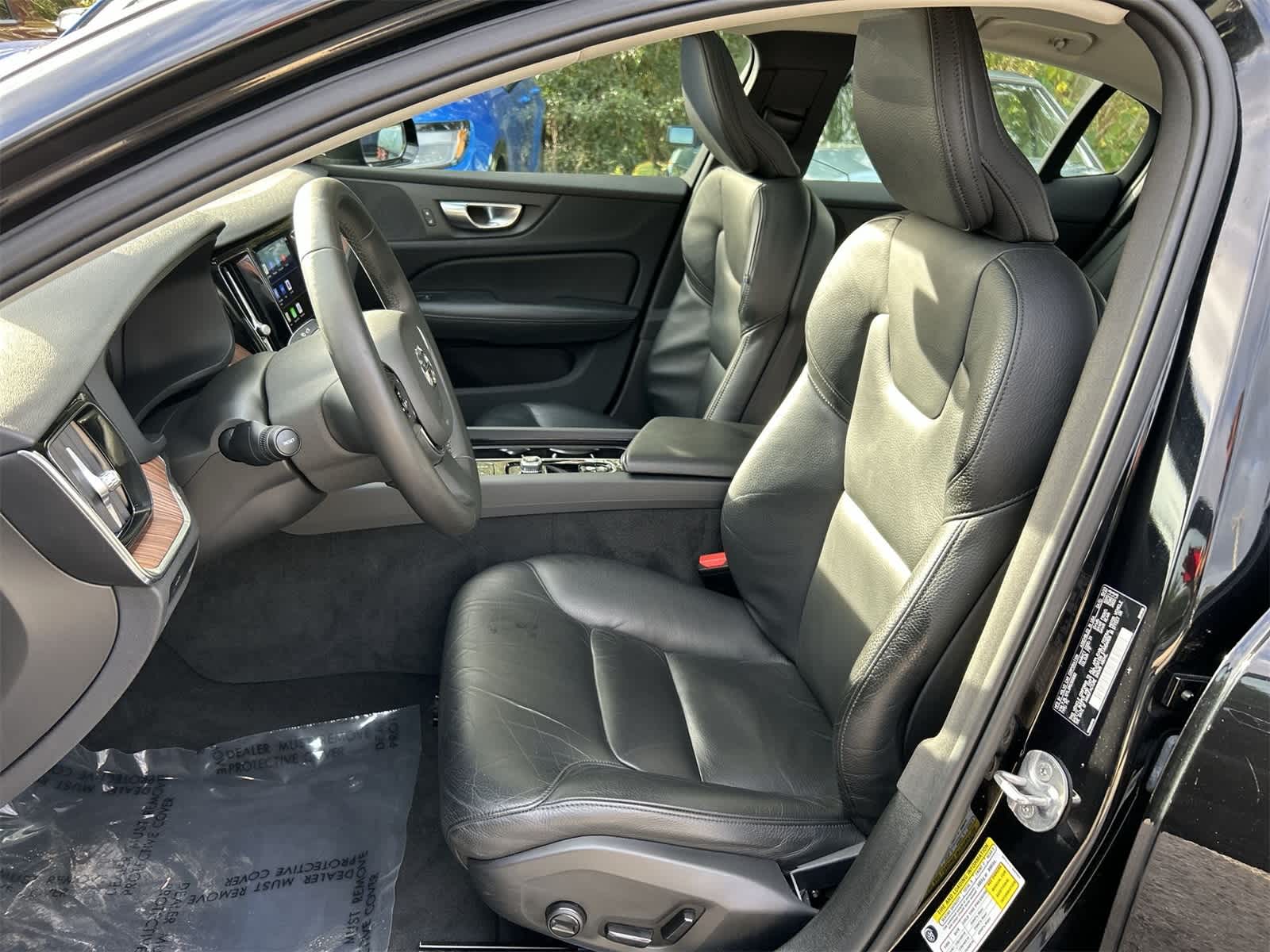 Thumbnail: 2024 Volvo S60 - 11