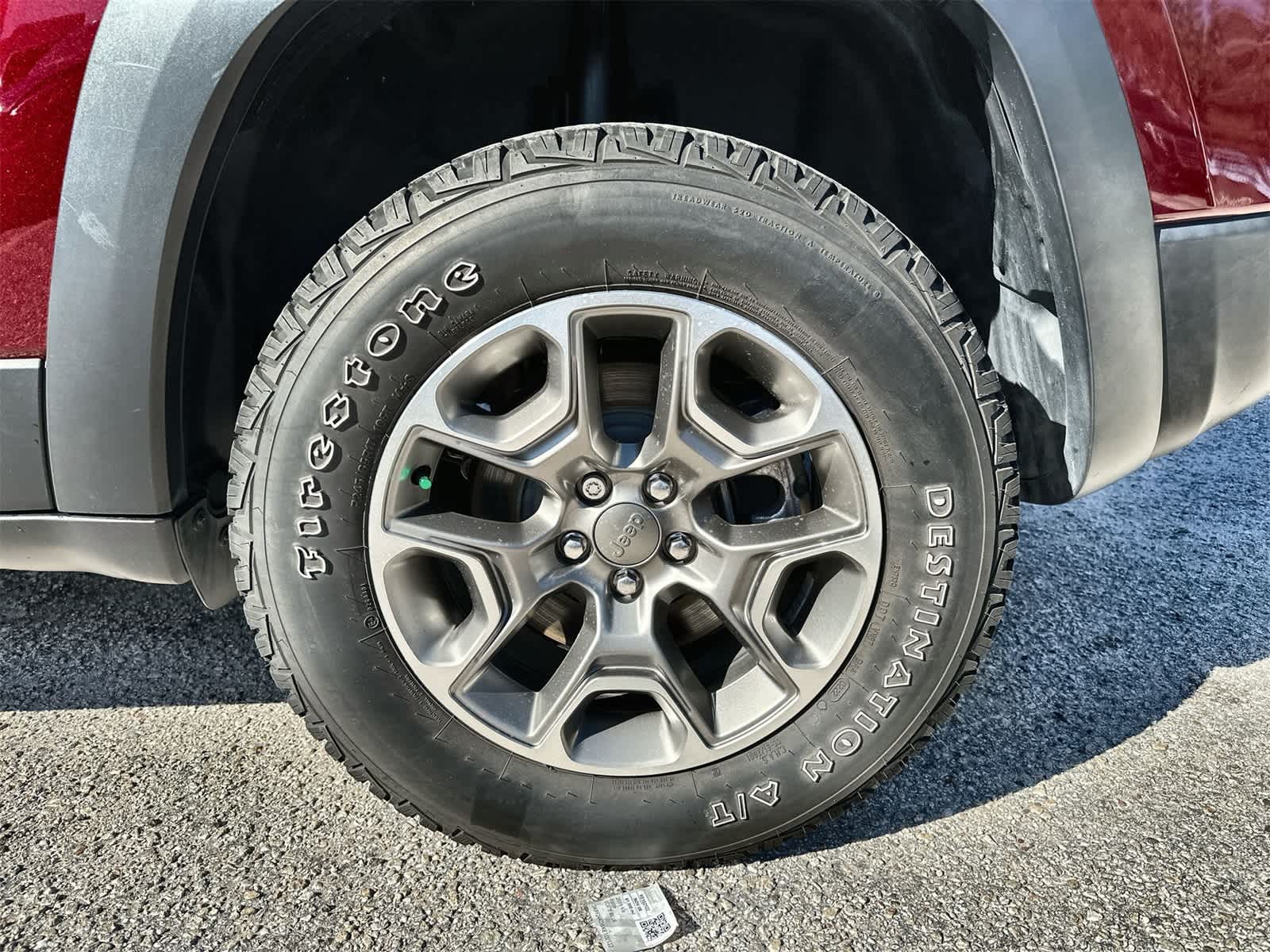 Thumbnail: 2022 Jeep Cherokee - 8