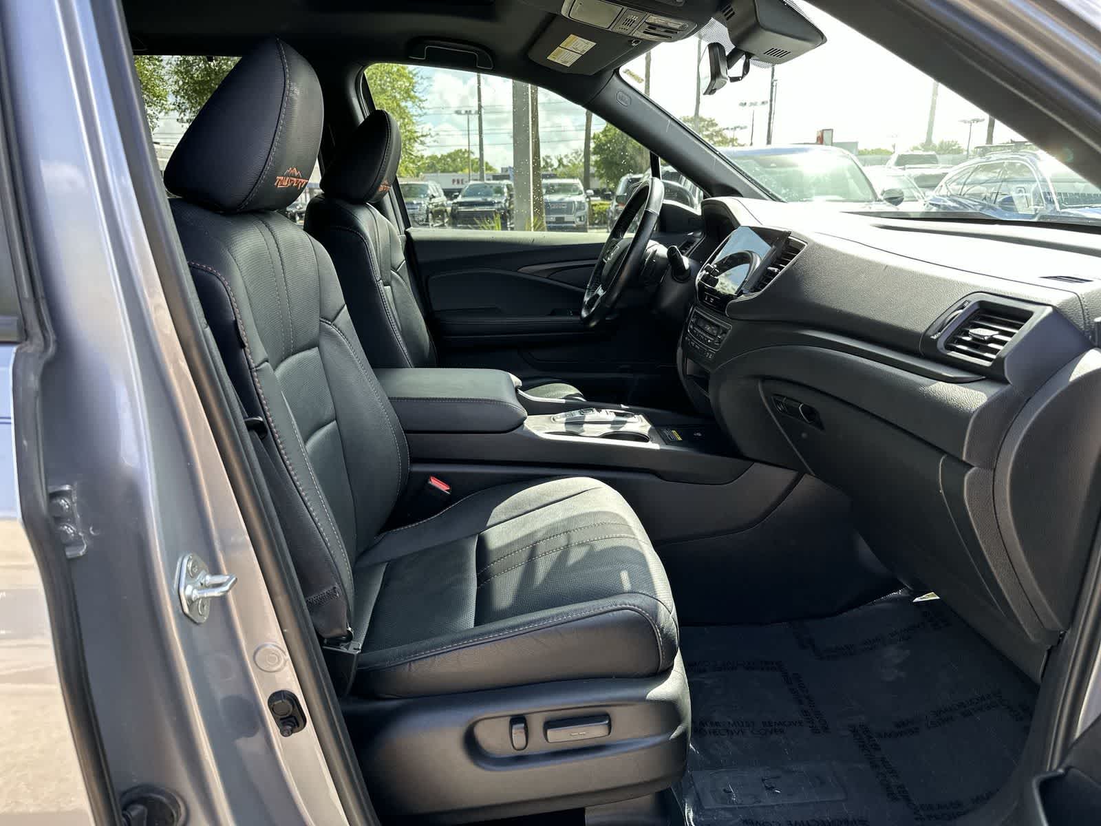 Thumbnail: 2024 Honda Passport - 14