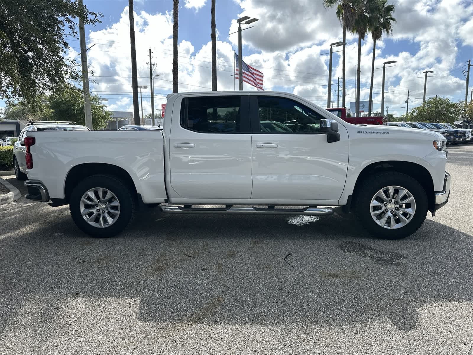 Thumbnail: 2020 Chevrolet Silverado 1500 - 19