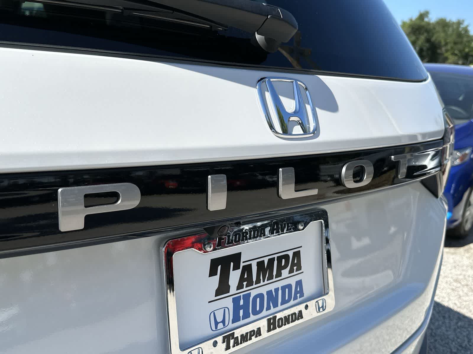 Thumbnail: 2026 Honda Pilot - 8