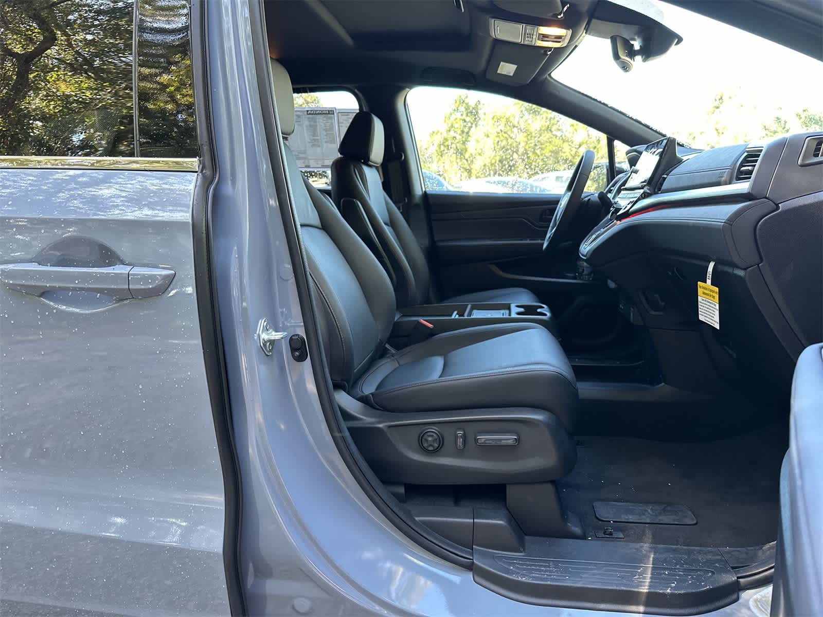 Thumbnail: 2026 Honda Odyssey - 20