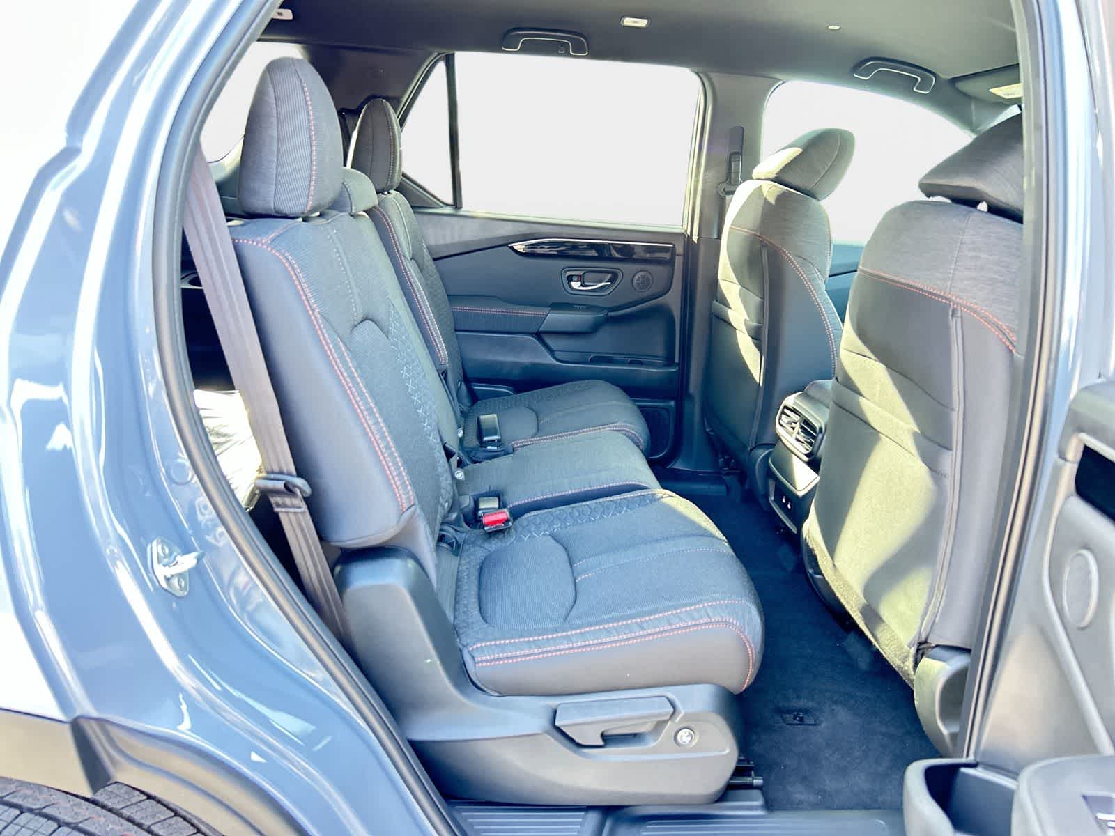 Thumbnail: 2026 Honda Pilot - 13