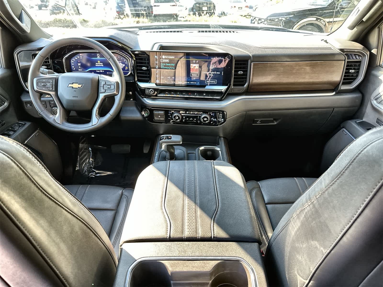 Thumbnail: 2025 Chevrolet Silverado 1500 - 9