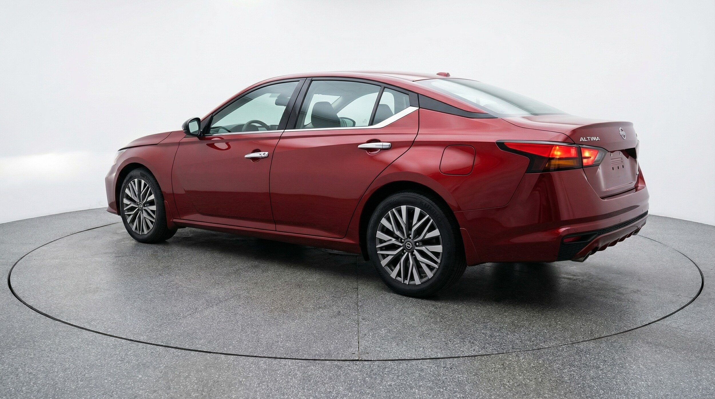 Thumbnail: 2025 Nissan Altima - 5