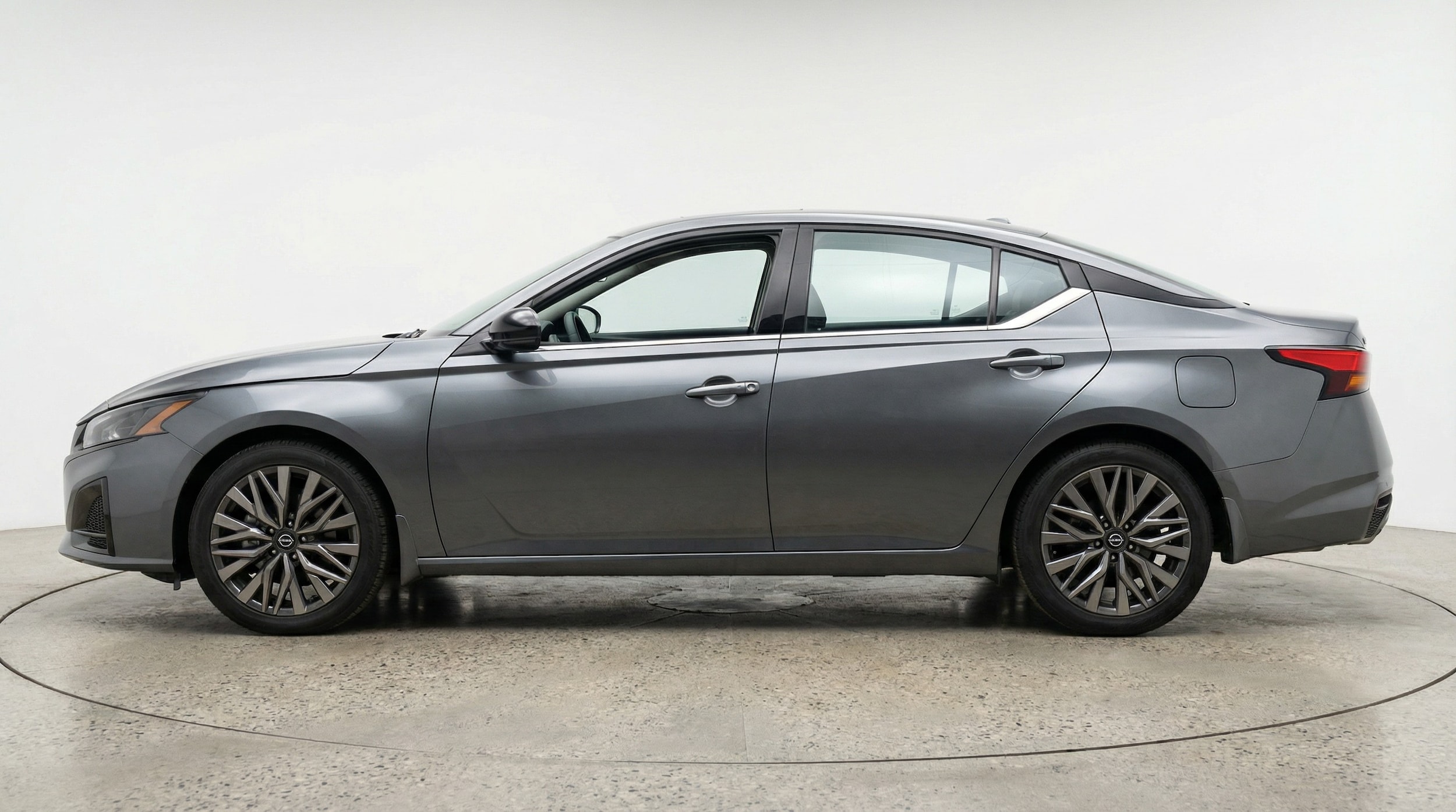 Thumbnail: 2025 Nissan Altima - 4