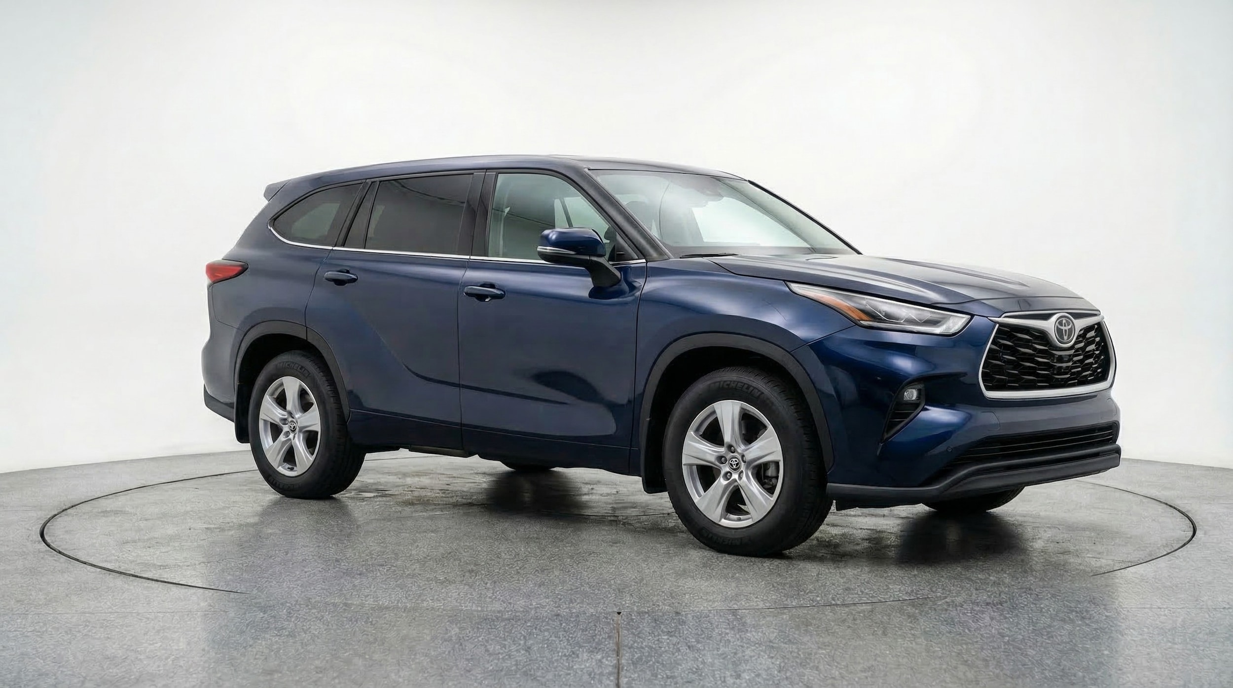 Thumbnail: 2025 Toyota Highlander - 1