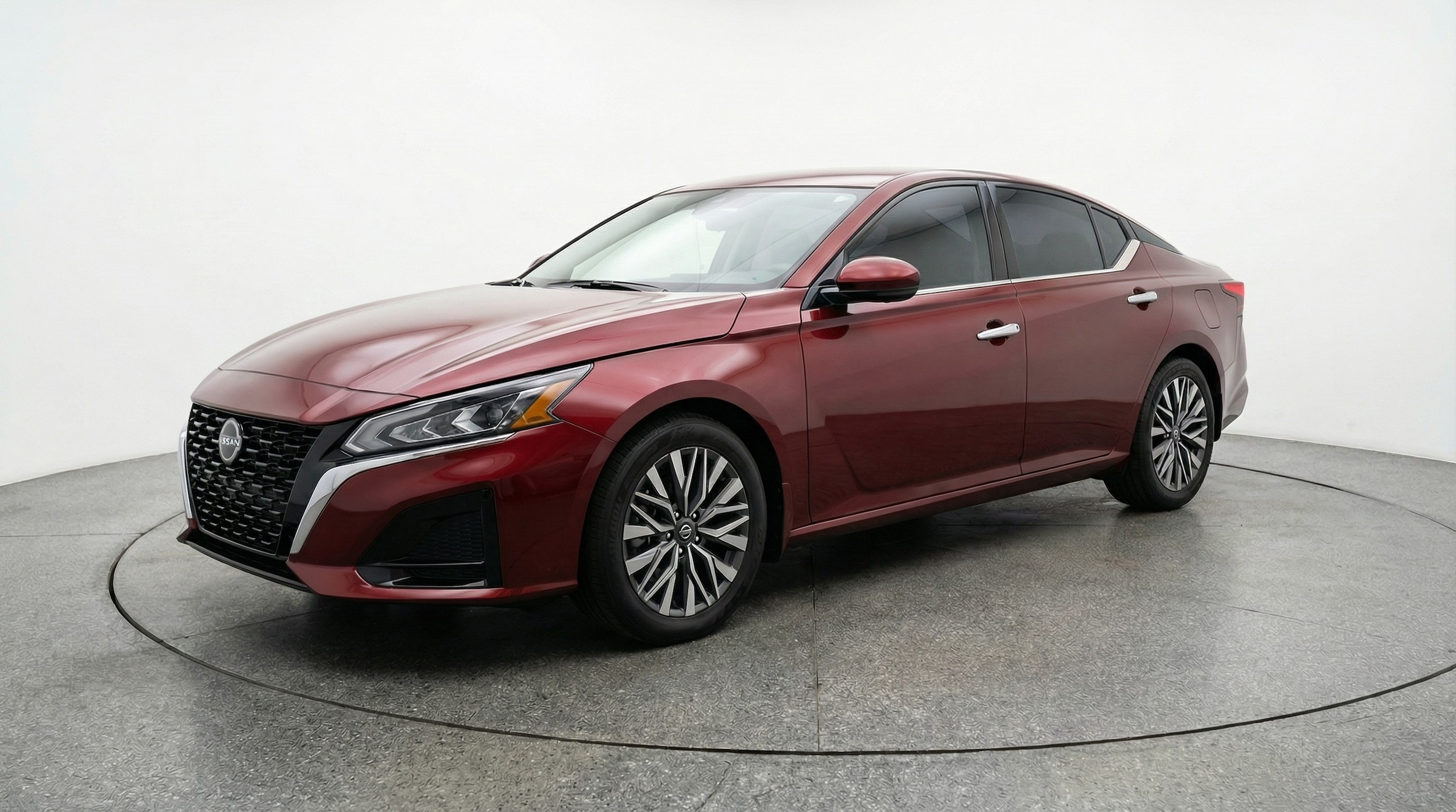 Thumbnail: 2025 Nissan Altima - 3