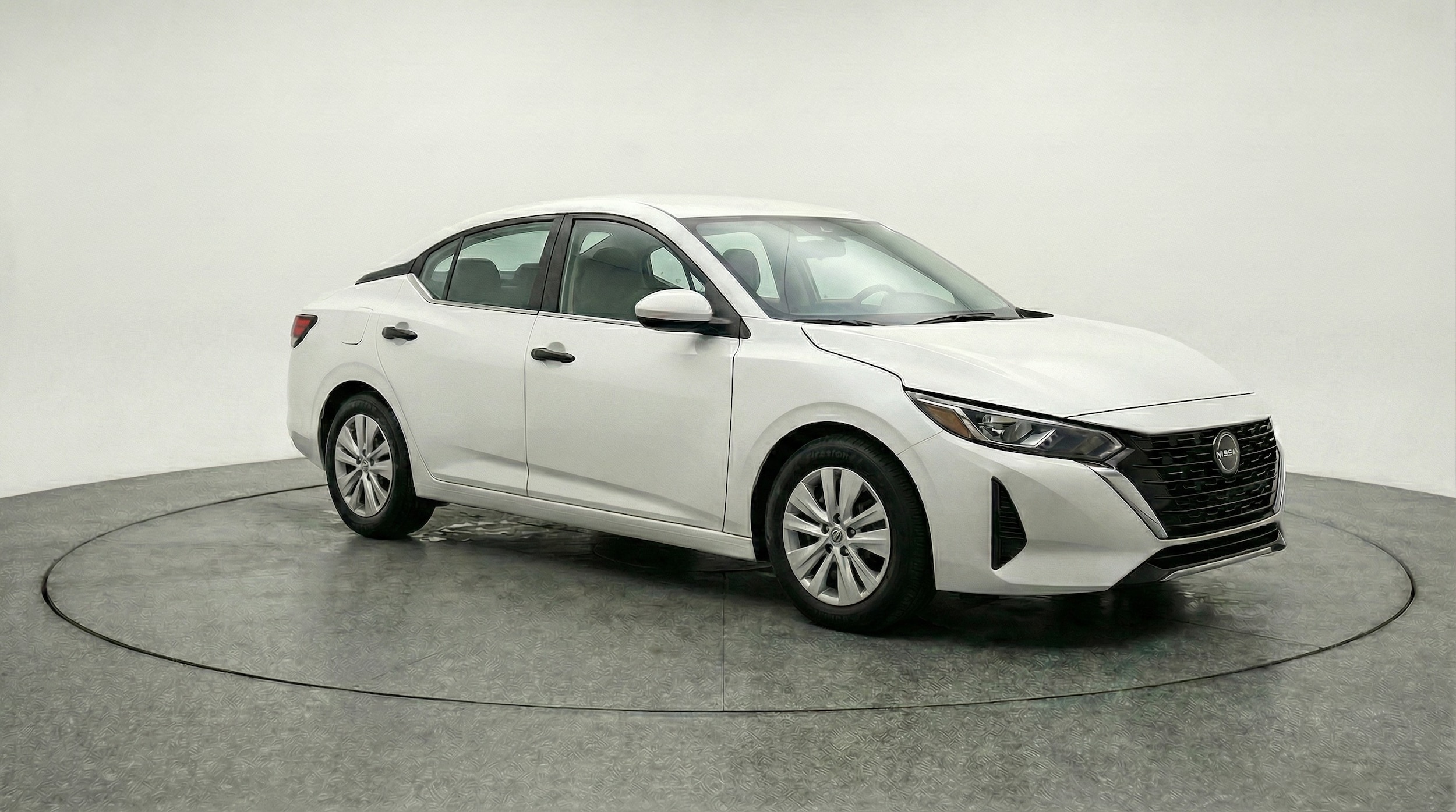 Thumbnail: 2025 Nissan Sentra - 1