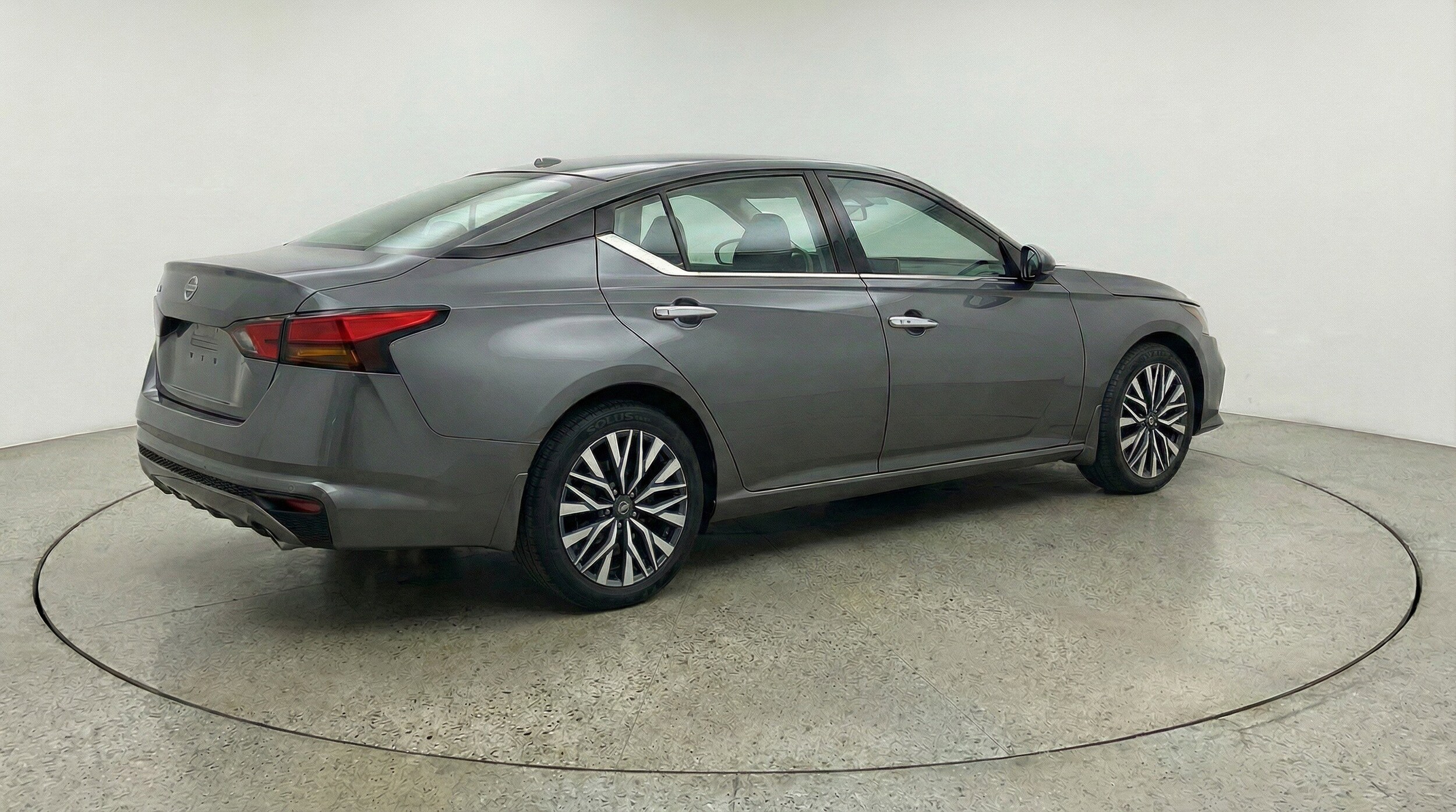 Thumbnail: 2025 Nissan Altima - 9