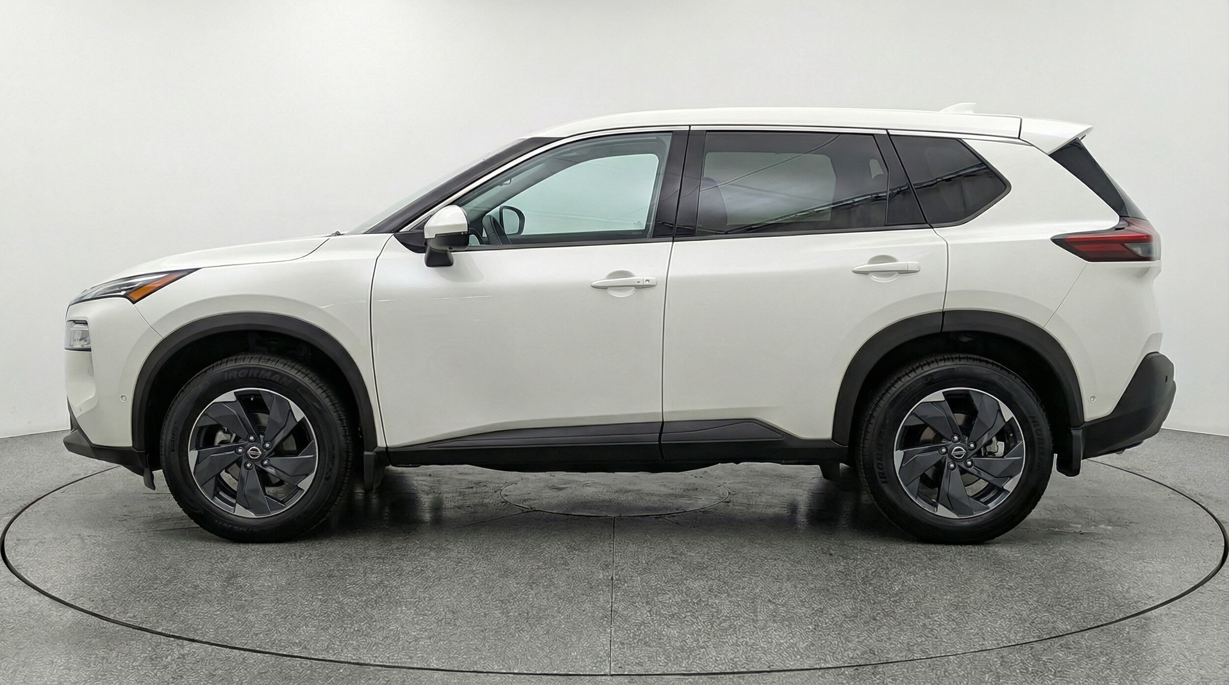 Thumbnail: 2025 Nissan Rogue - 4