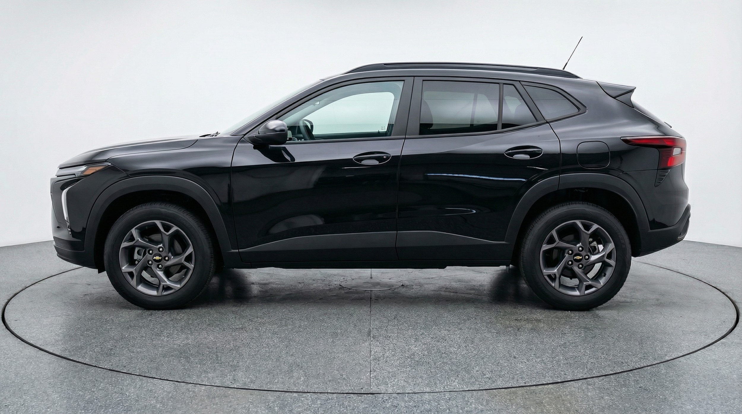 Thumbnail: 2025 Chevrolet Trax - 4