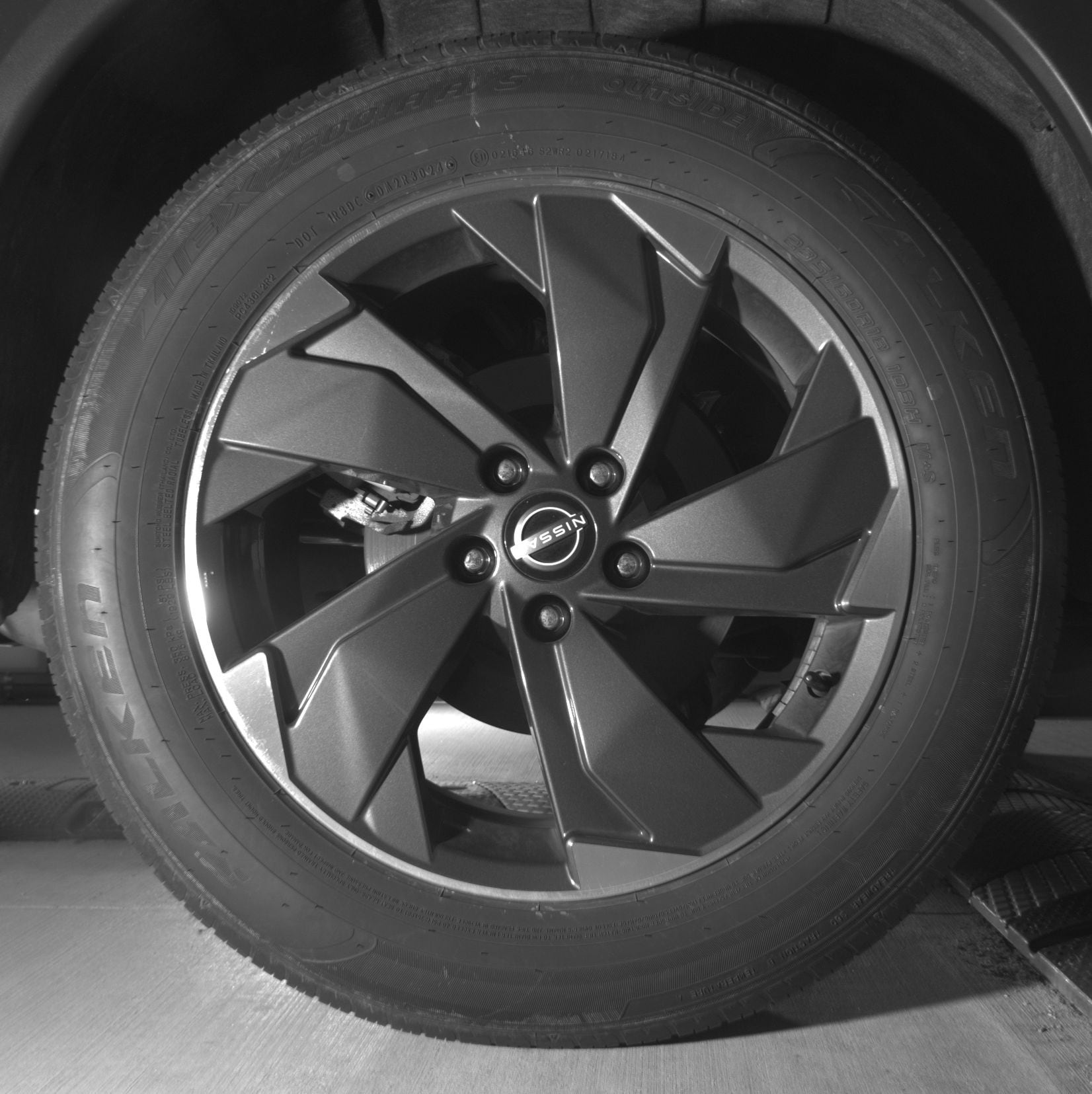 Thumbnail: 2025 Nissan Rogue - 12