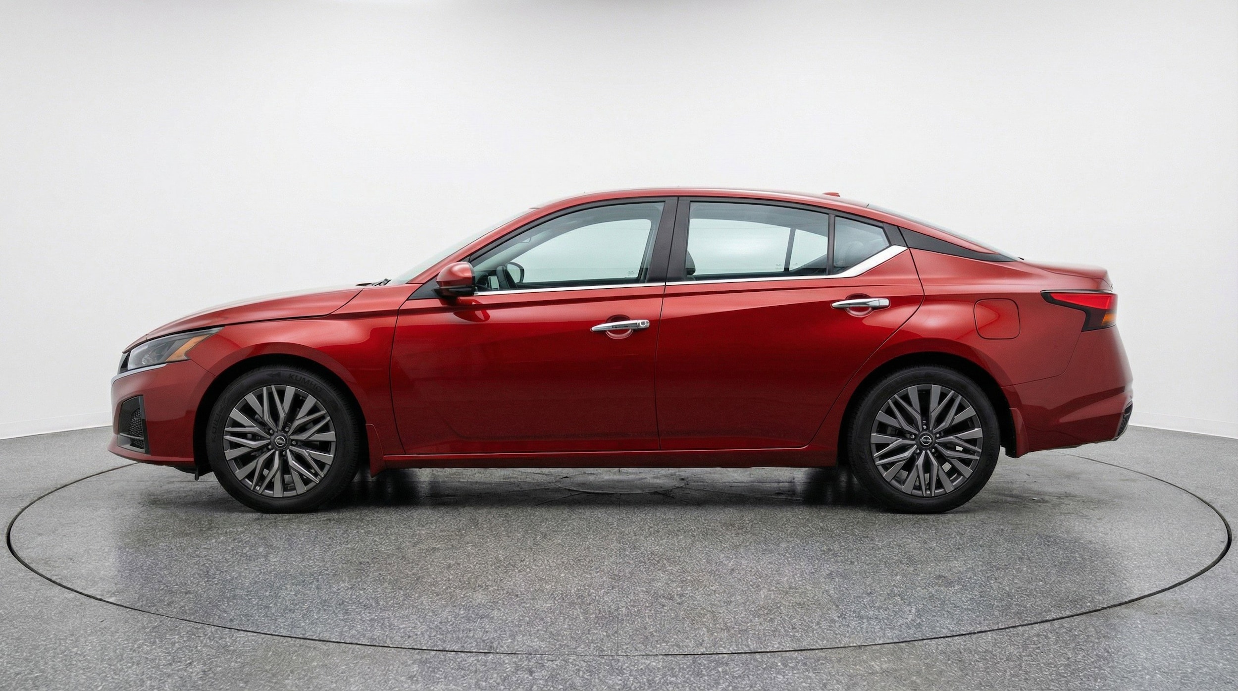 Thumbnail: 2025 Nissan Altima - 5