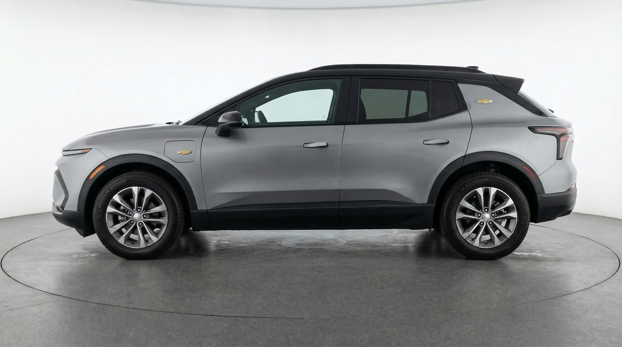 Thumbnail: 2025 Chevrolet Equinox - 4