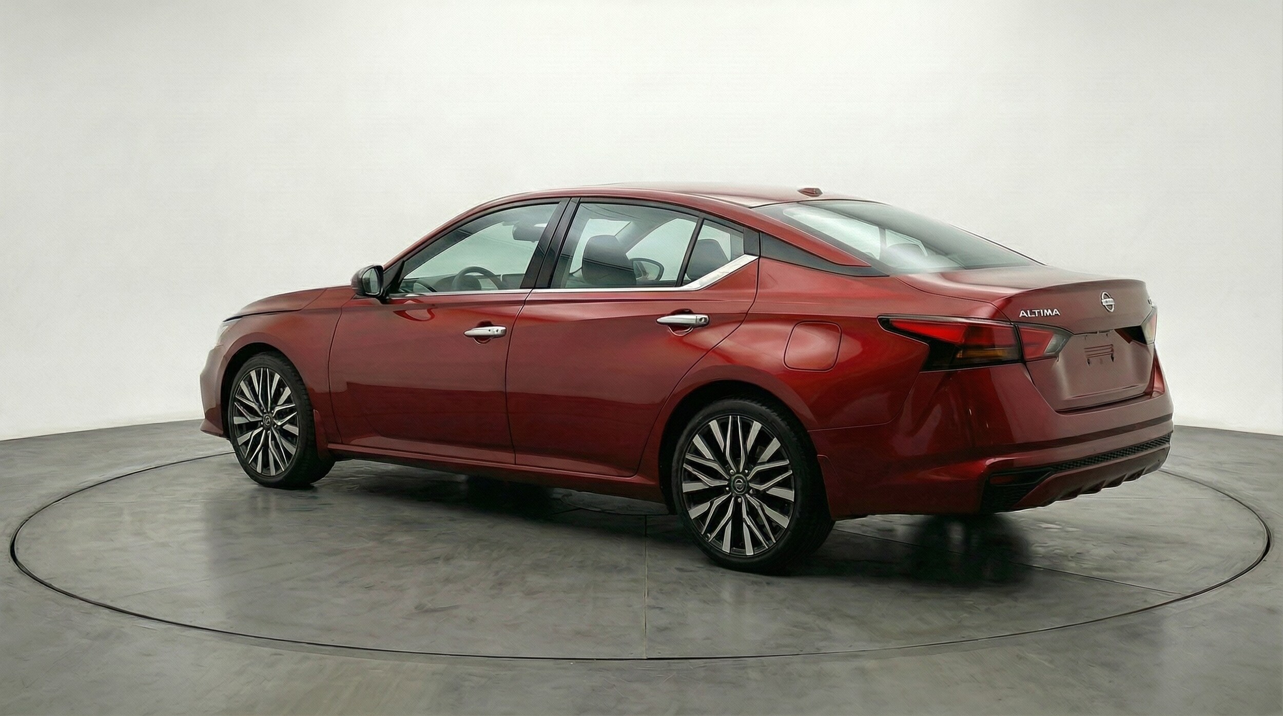 Thumbnail: 2025 Nissan Altima - 5