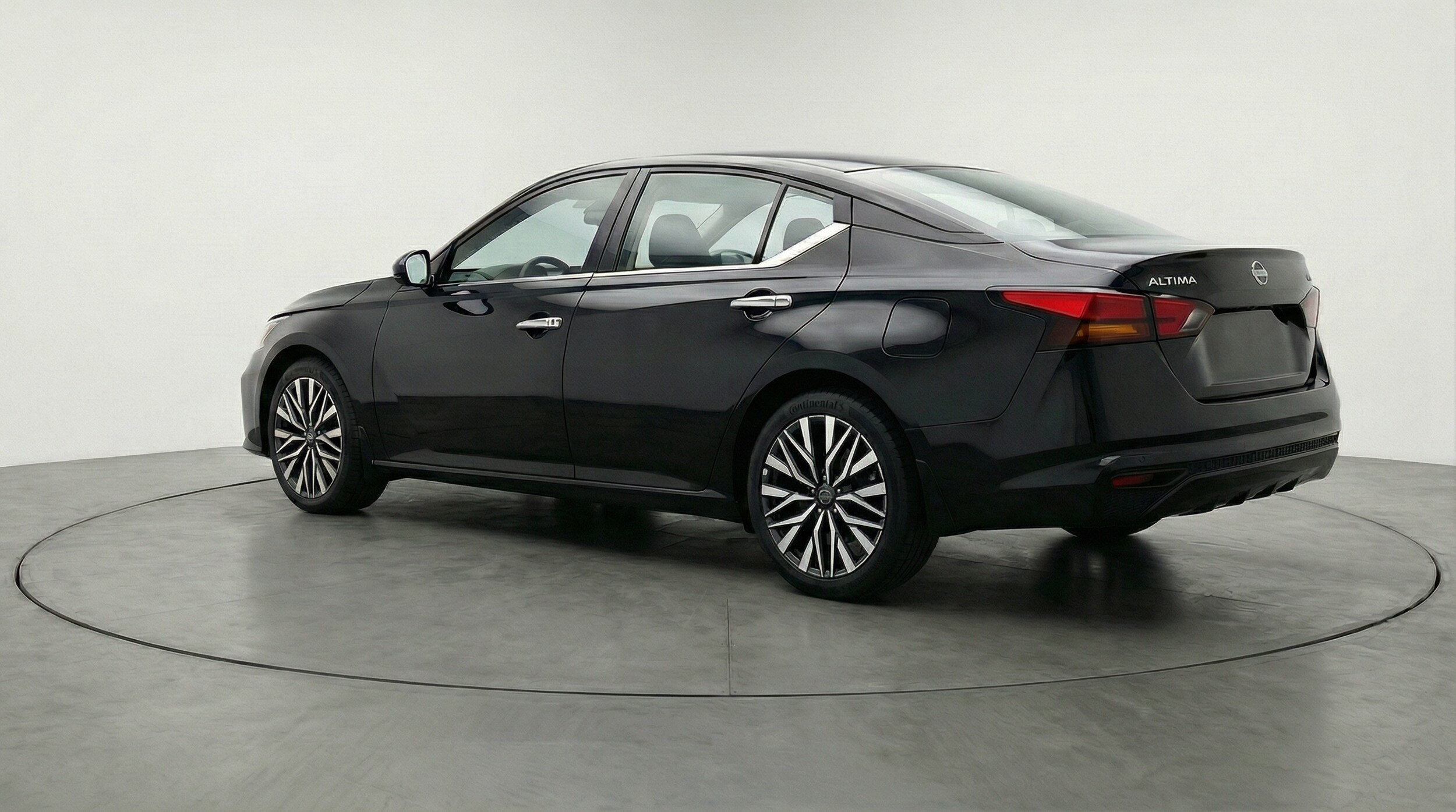 Thumbnail: 2025 Nissan Altima - 5