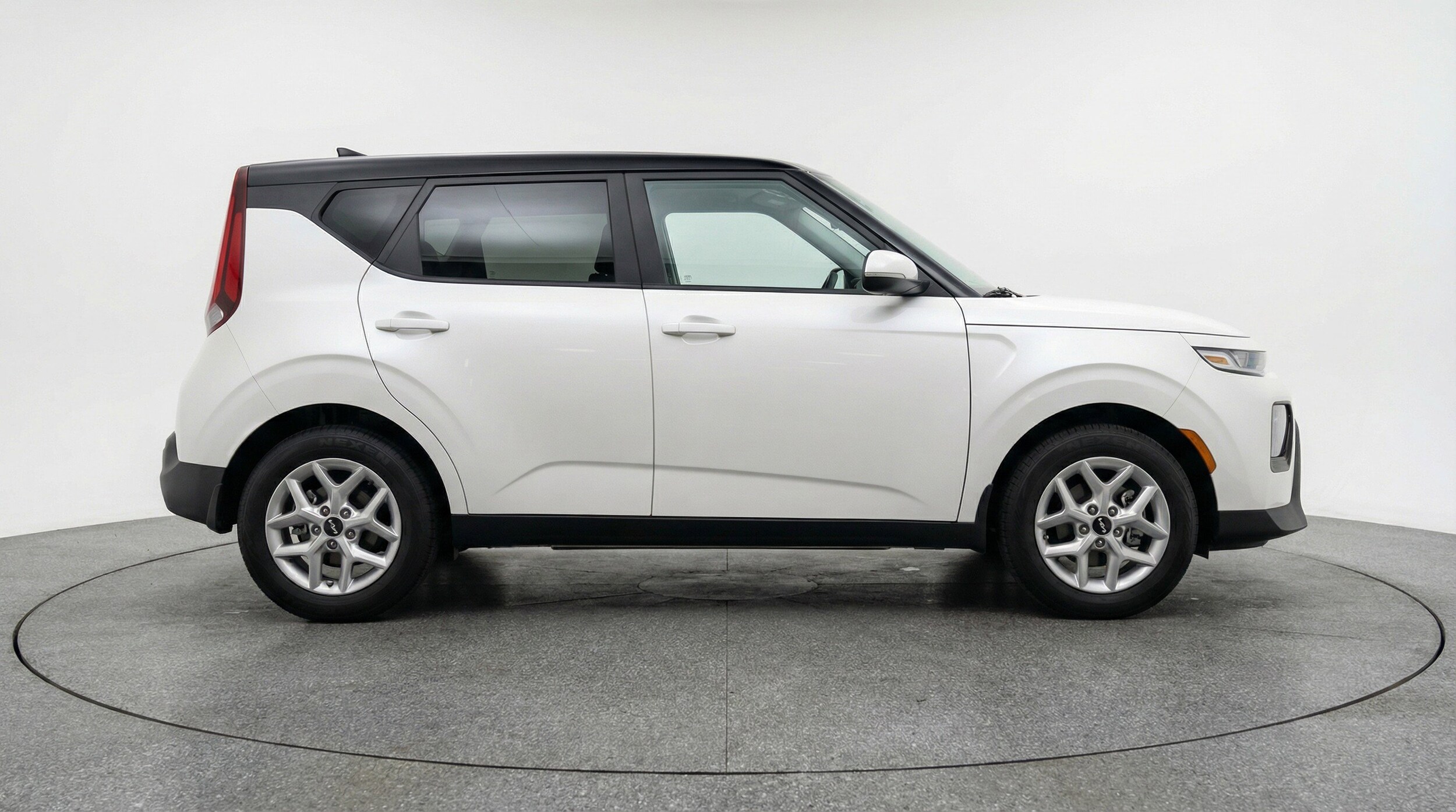 Thumbnail: 2025 Kia Soul - 11