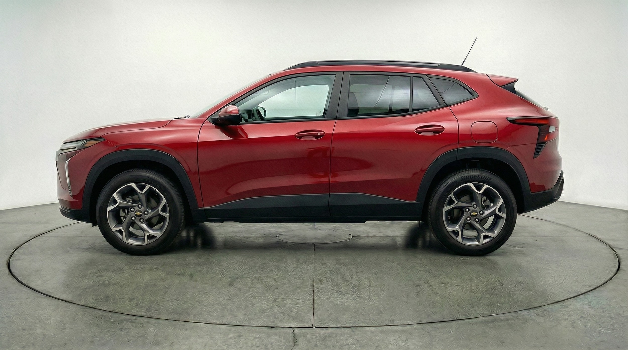 Thumbnail: 2025 Chevrolet Trax - 4