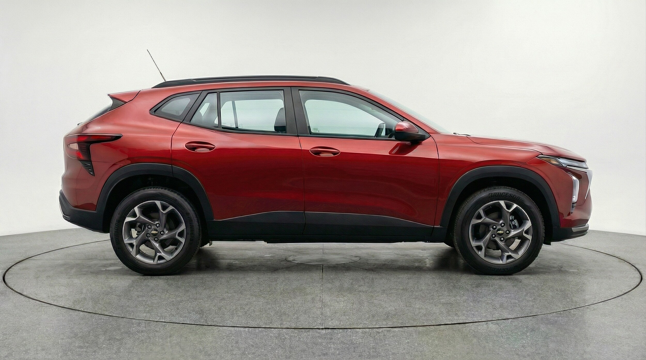 Thumbnail: 2025 Chevrolet Trax - 8