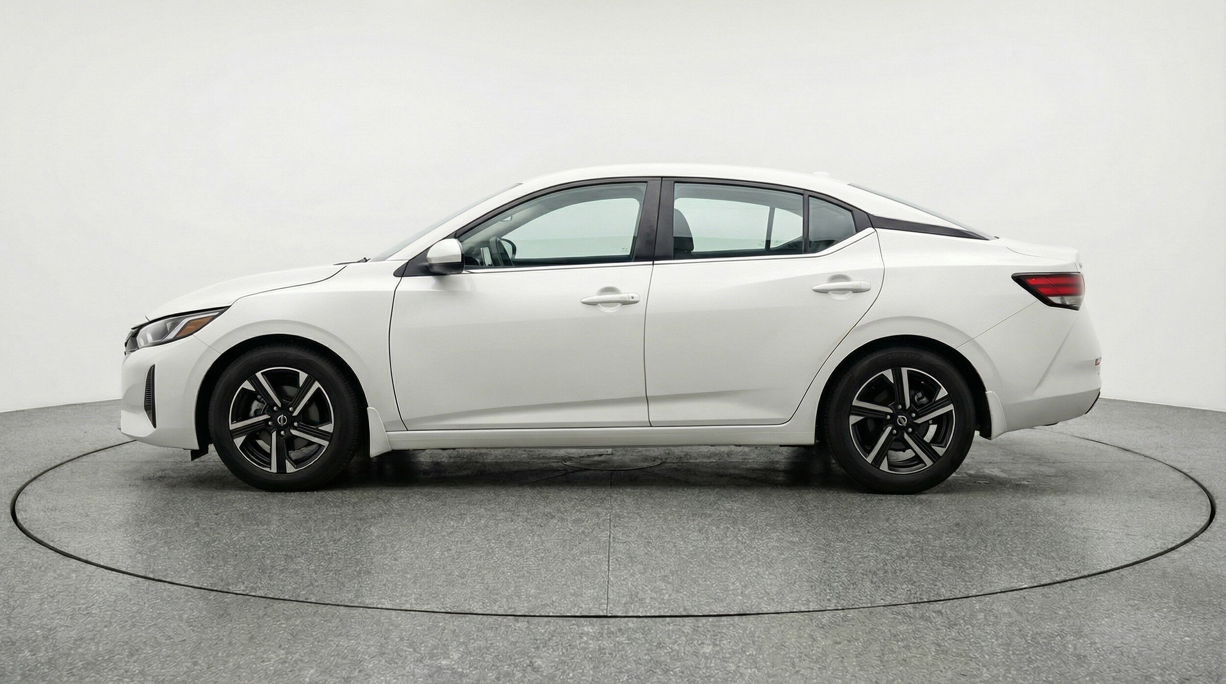 Thumbnail: 2025 Nissan Sentra - 5