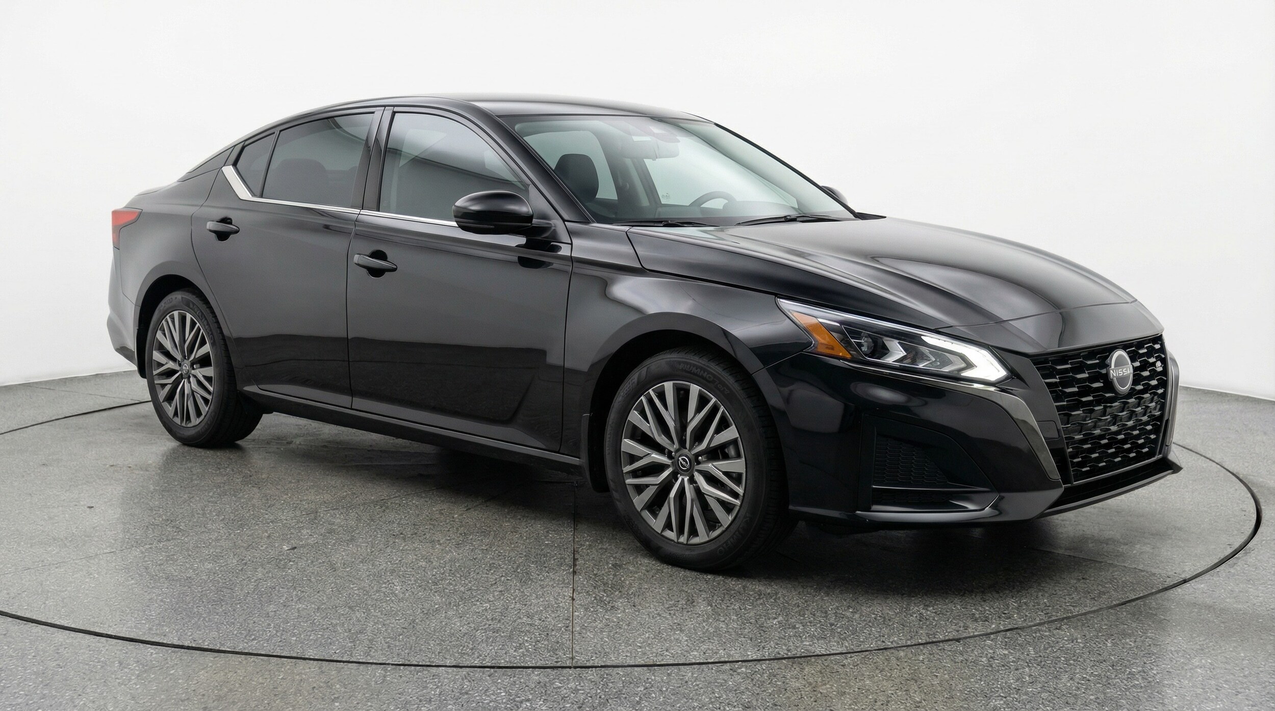 Thumbnail: 2025 Nissan Altima - 1