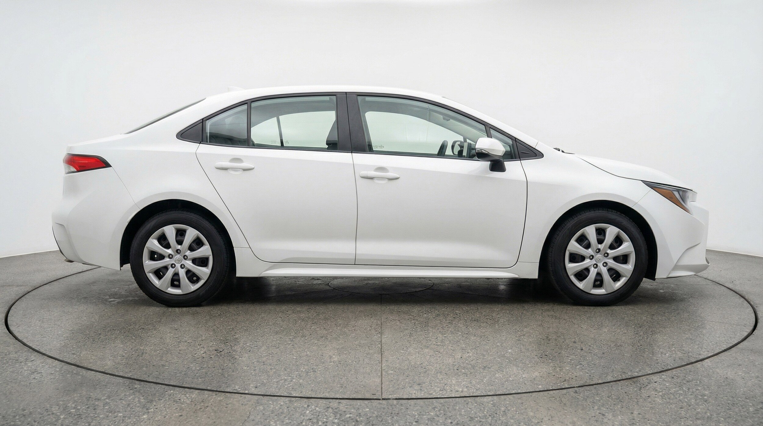 Thumbnail: 2025 Toyota Corolla - 11