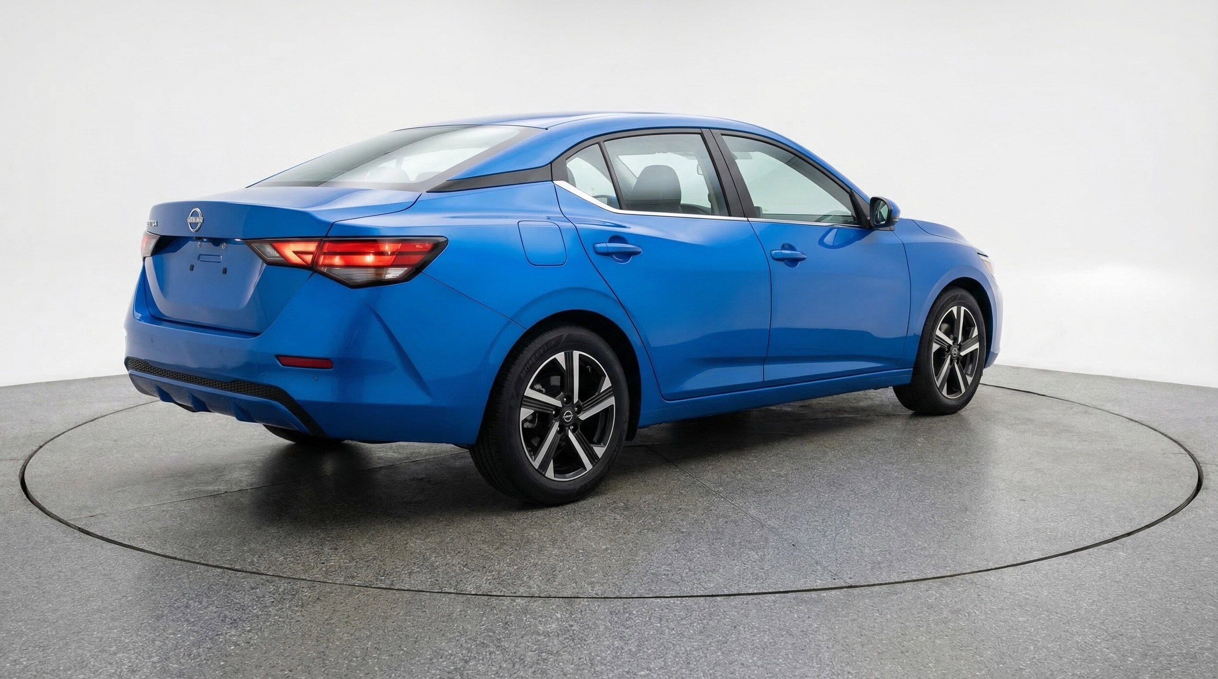 Thumbnail: 2025 Nissan Sentra - 9