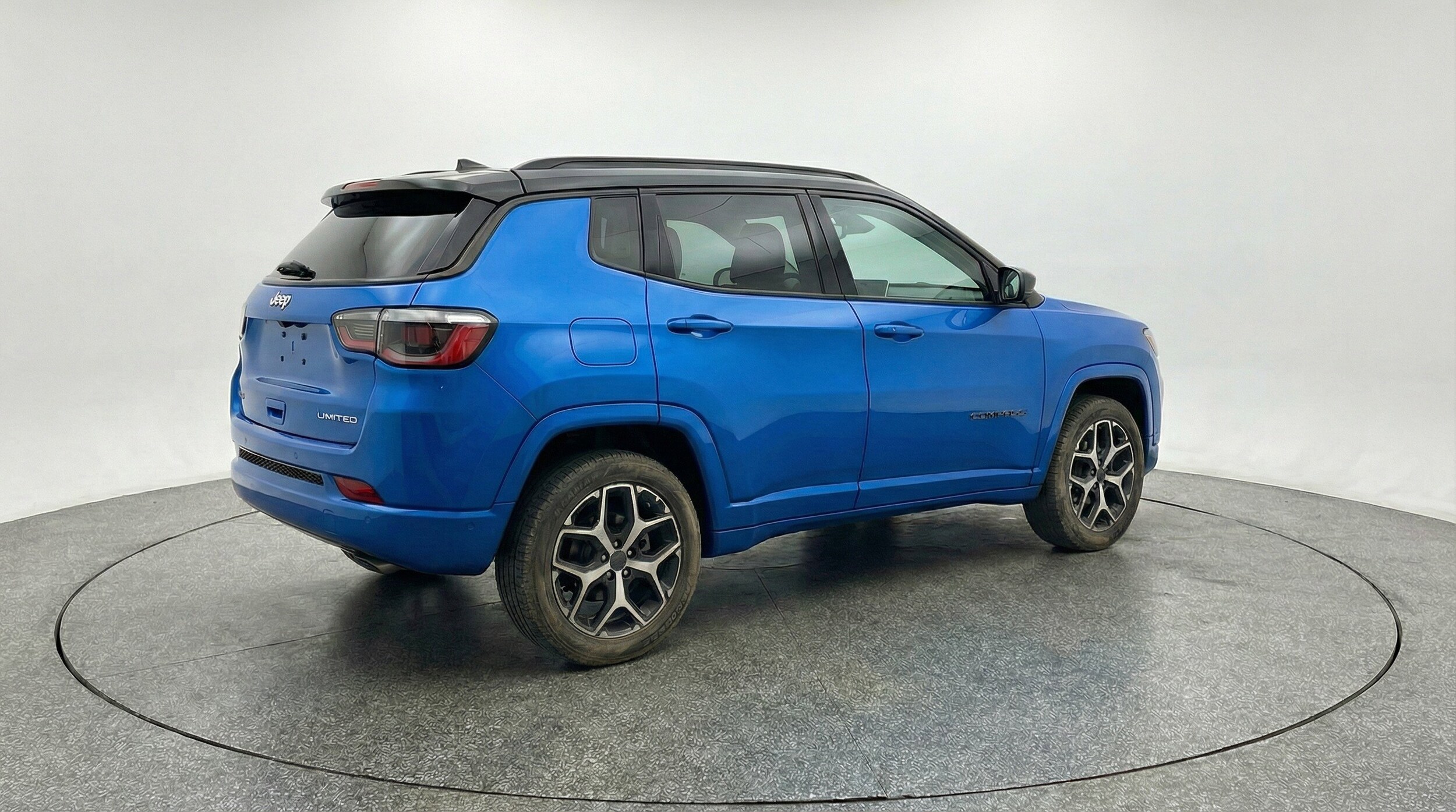 Thumbnail: 2025 Jeep Compass - 9