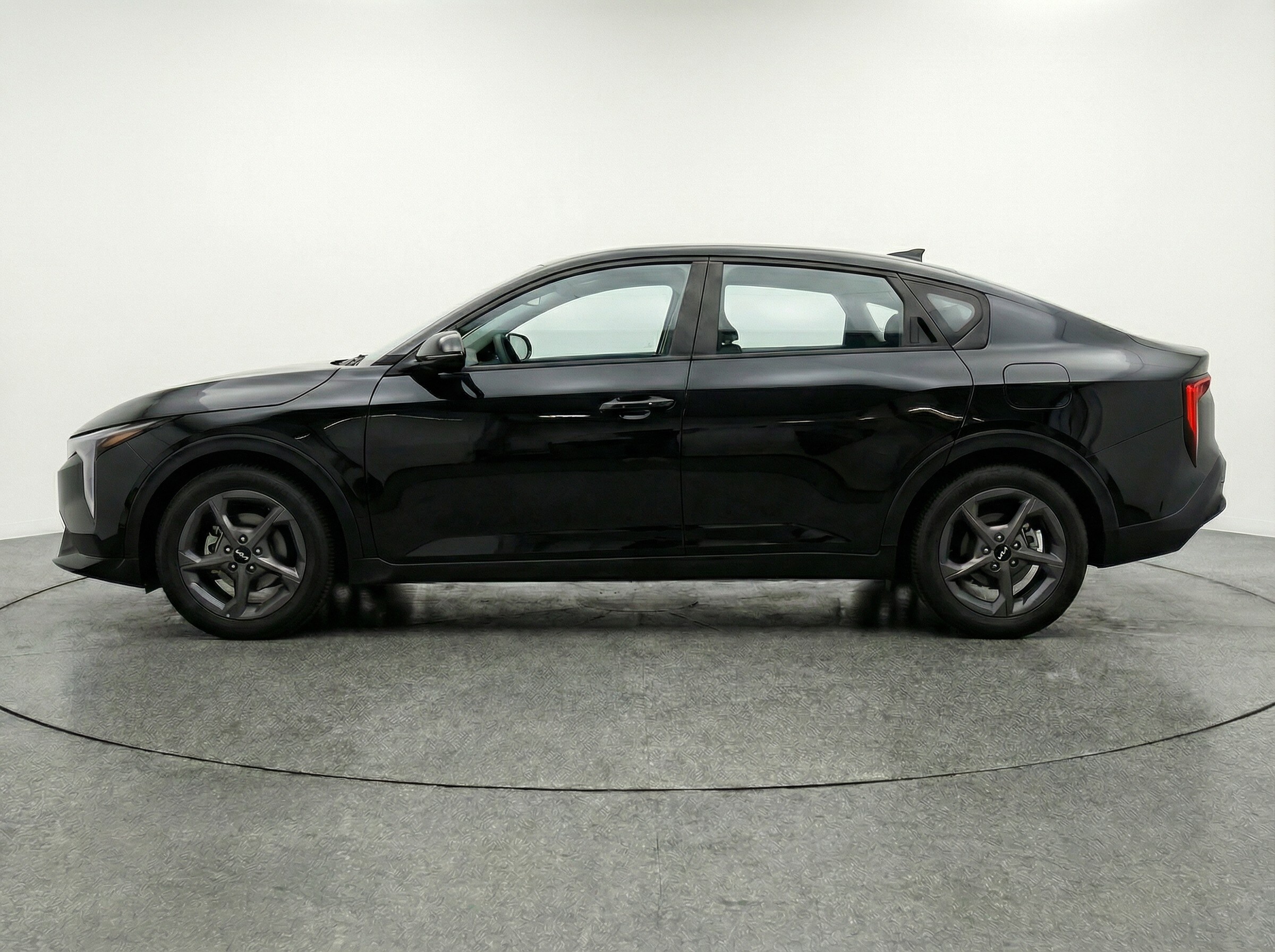 Thumbnail: 2025 Kia K4 - 4