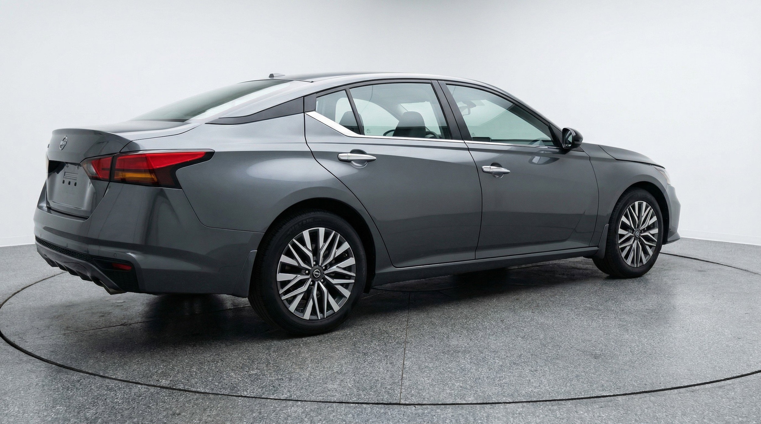 Thumbnail: 2025 Nissan Altima - 9