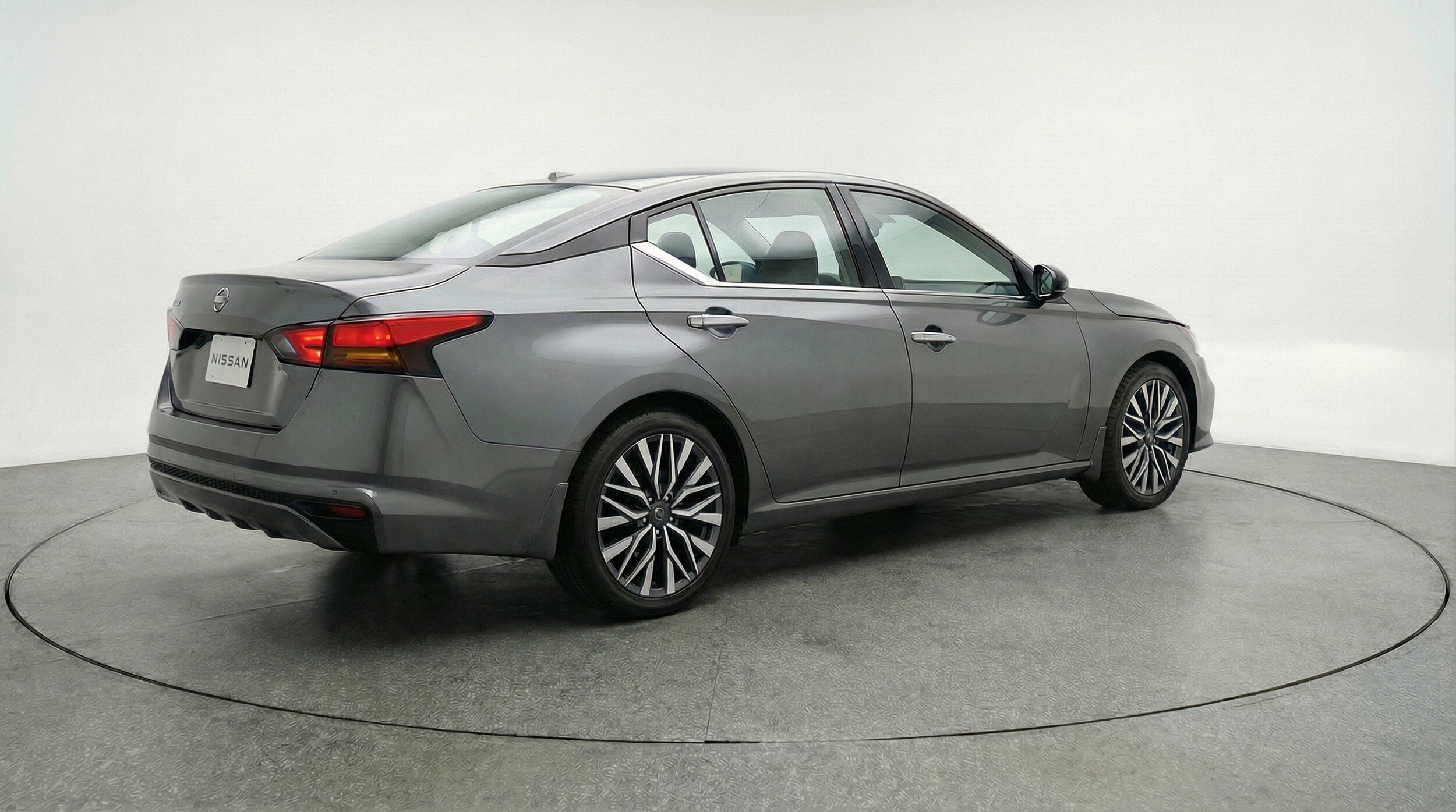 Thumbnail: 2025 Nissan Altima - 9