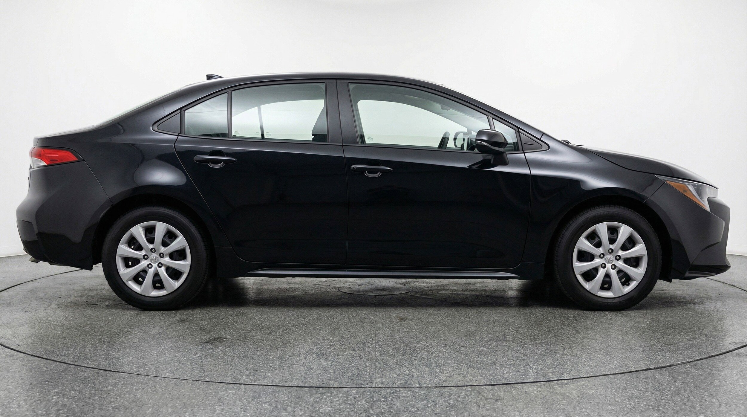 Thumbnail: 2025 Toyota Corolla - 11