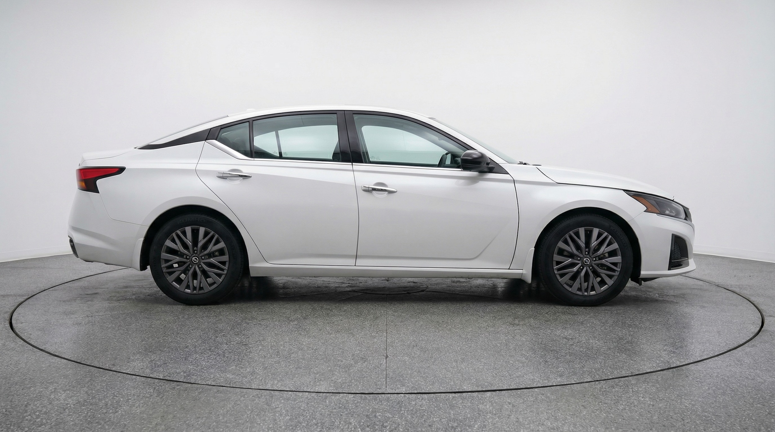 Thumbnail: 2025 Nissan Altima - 8