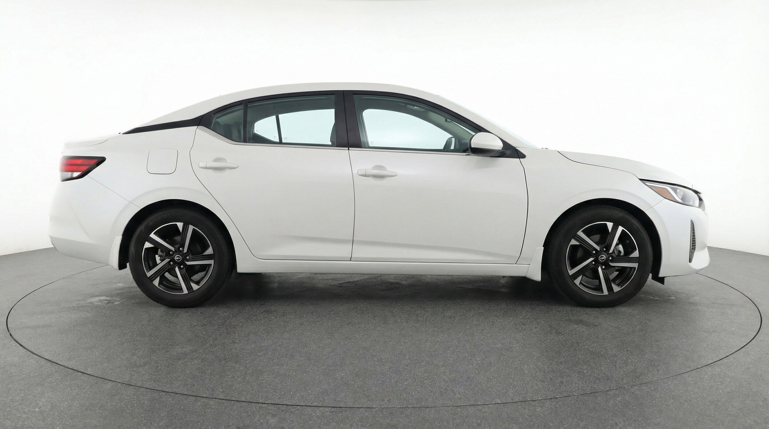 Thumbnail: 2025 Nissan Sentra - 11